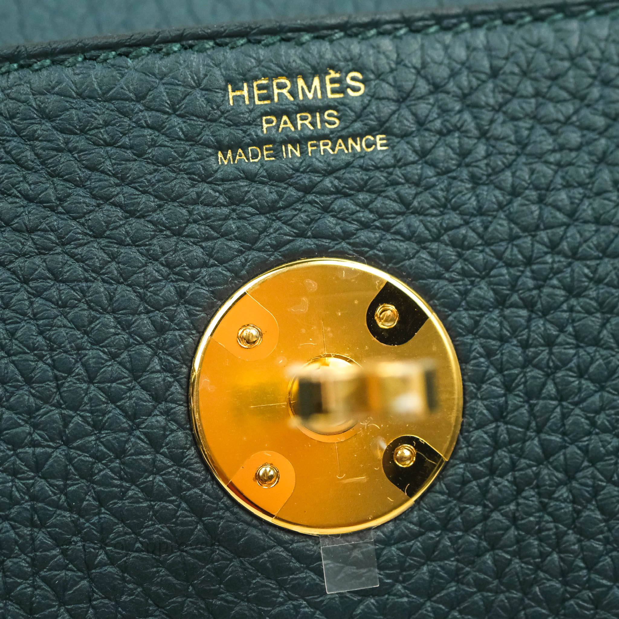 HERMES Taurillon Clemence Mini Lindy 20 Vert Cypress 881634