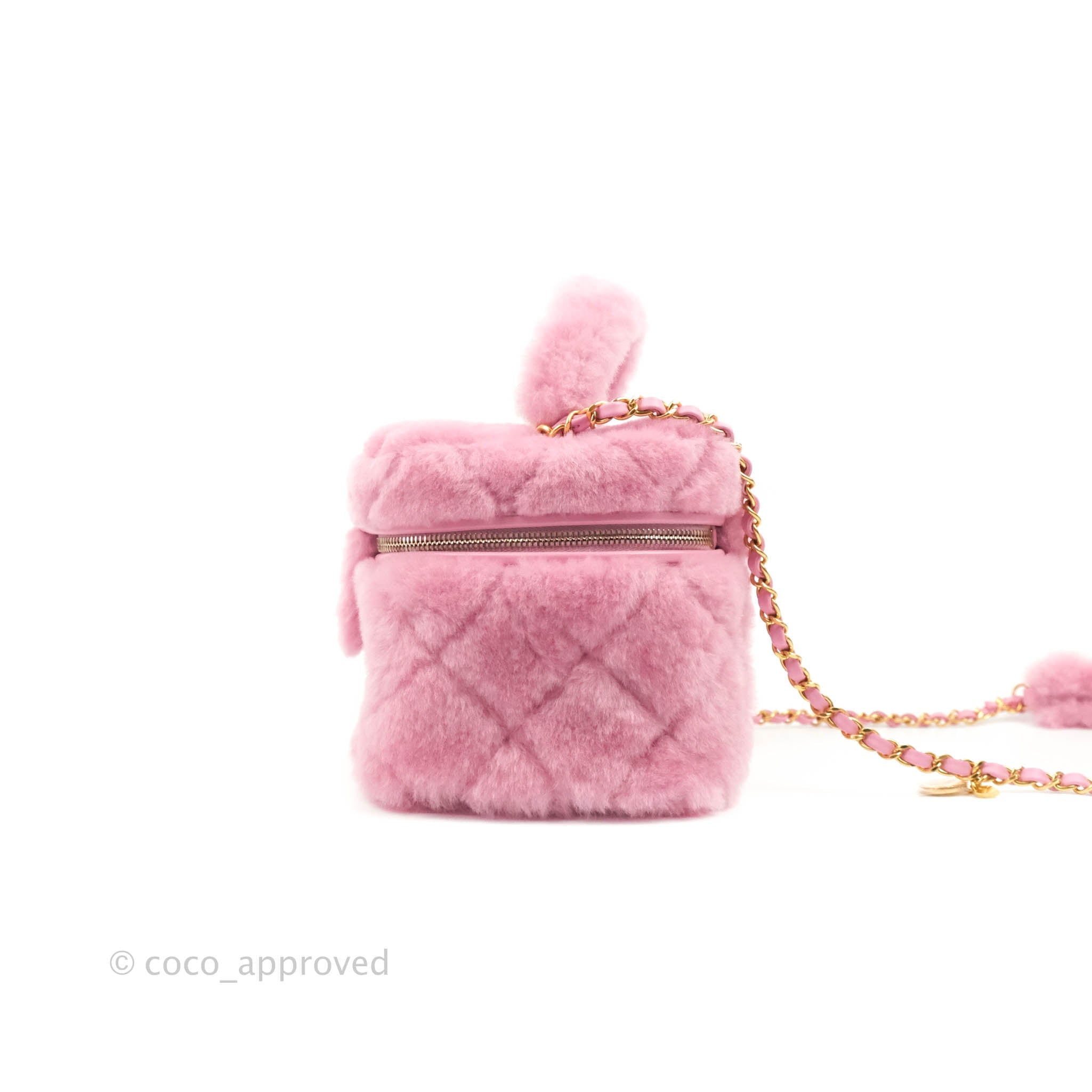 Bonhams : CHANEL LIGHT PINK LAMBSKIN PHONE BAG VANITY CASE WITH GOLD TONED  CHAIN (includes serial sticker, authenticity card, original dust bag and  box)