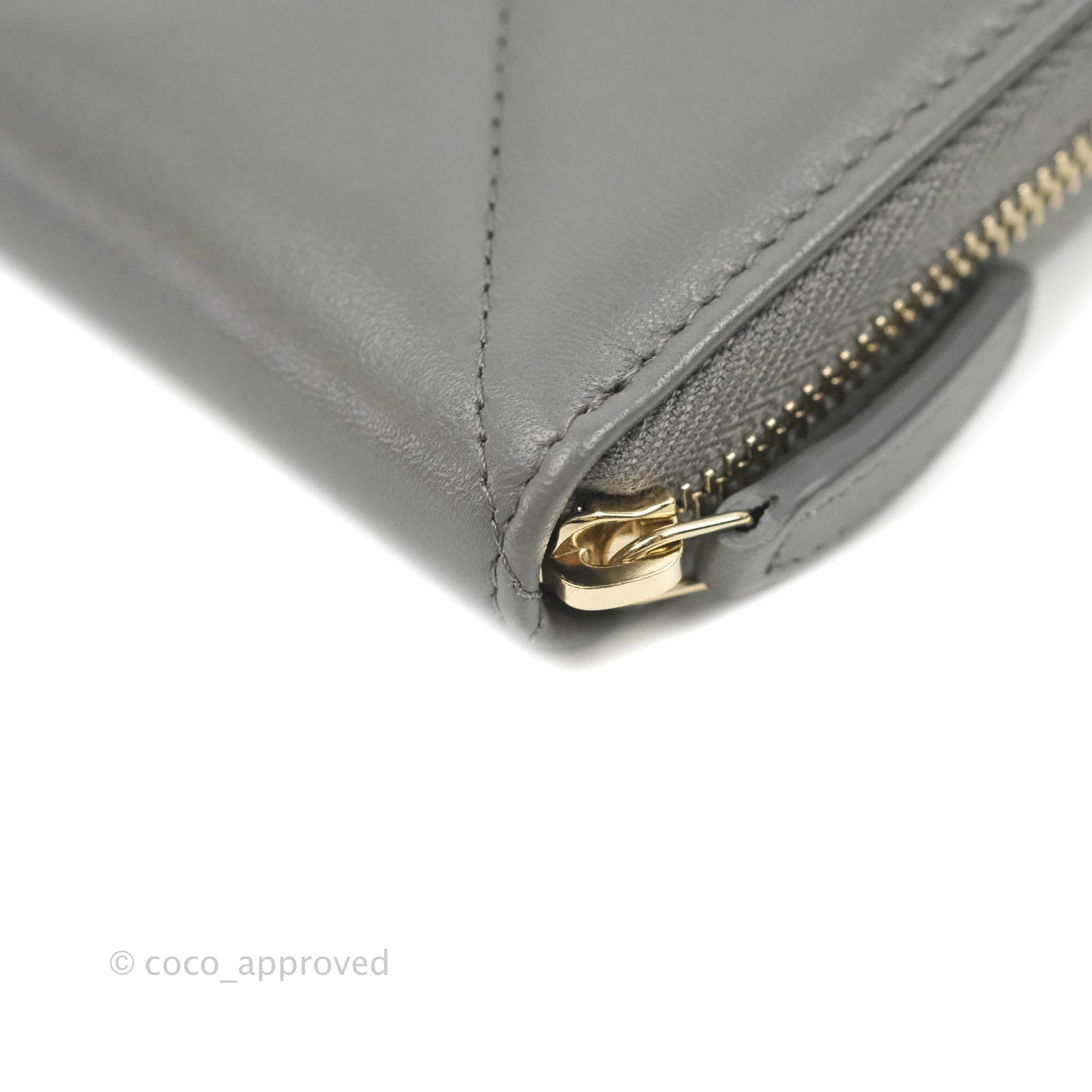Chanel 19 Zip Around Wallet Quilted Goatskin Medium Pink 1235482