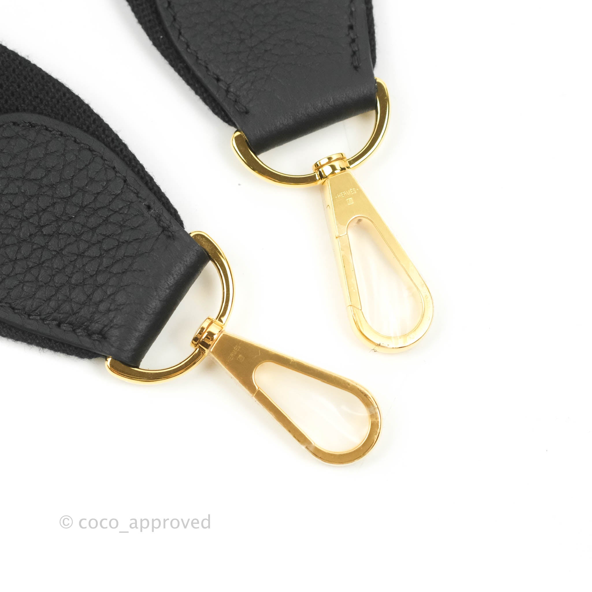 Hermès Black Clemence Evelyne III 29 Gold Hardware, 2023 Available For  Immediate Sale At Sotheby's