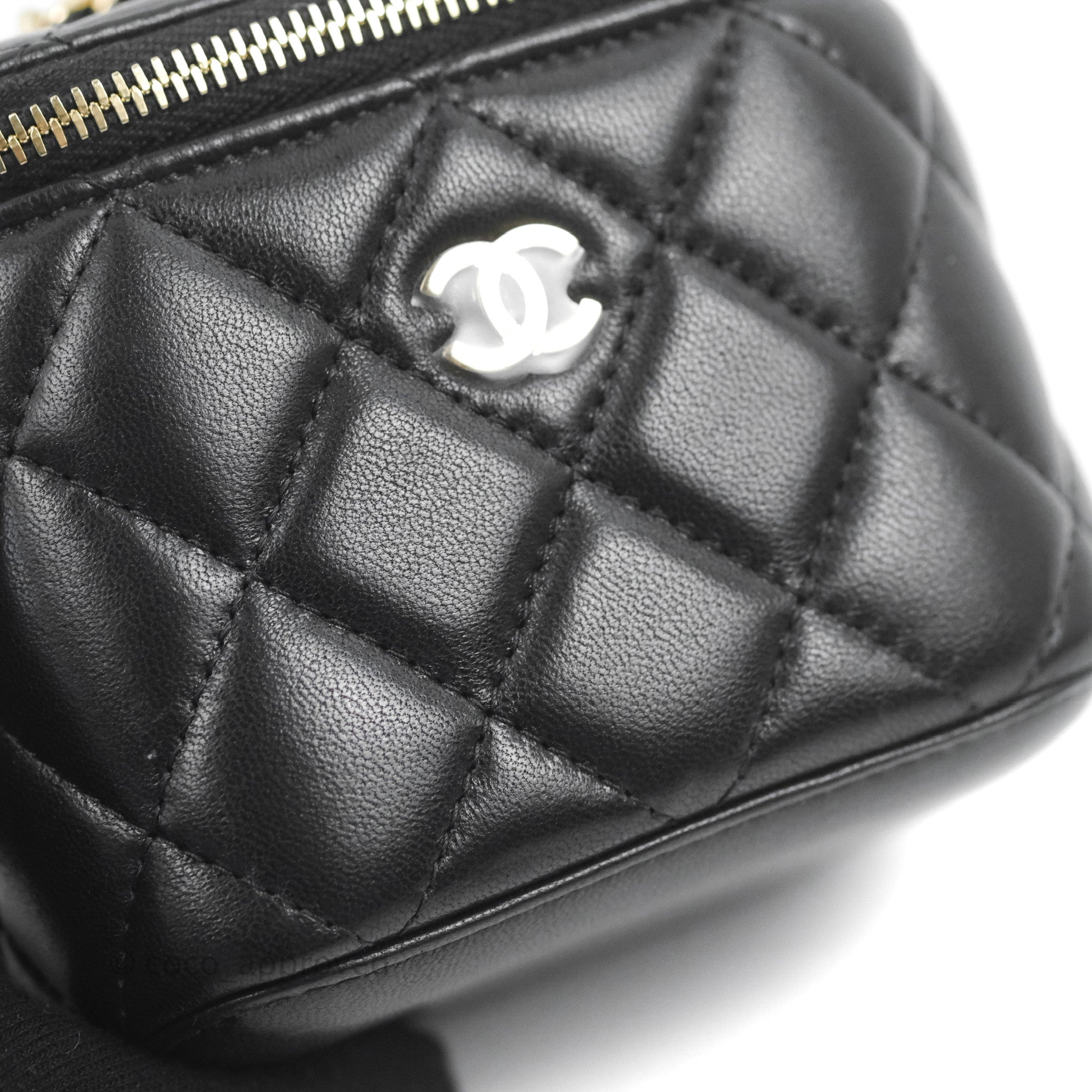 Chanel Small Vanity Case Black Crochet and Lambskin Light Gold Hardwar –  Madison Avenue Couture