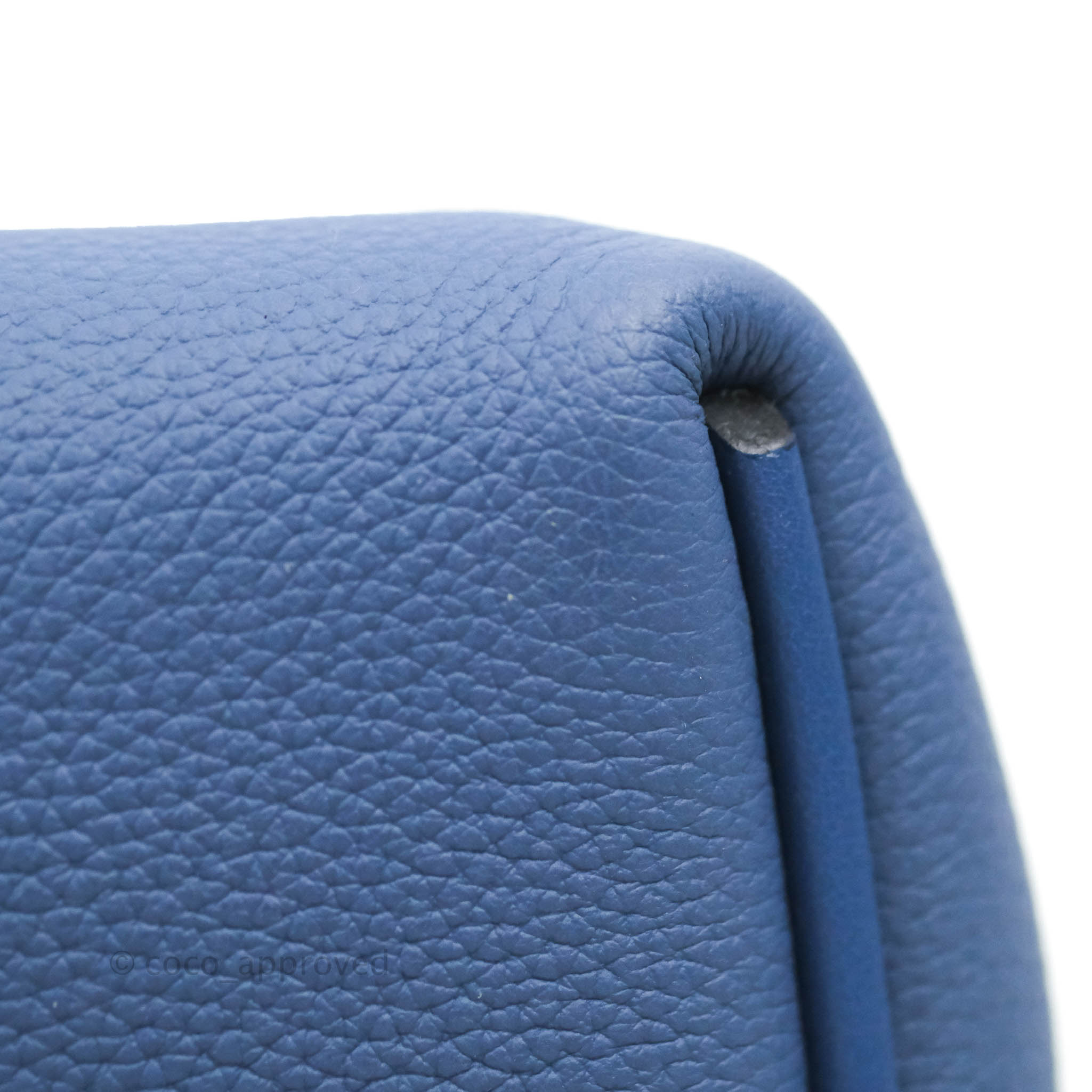 Hermès Bleu Saphir Togo Sac A Depeches 21 Palladium Hardware, 2022
