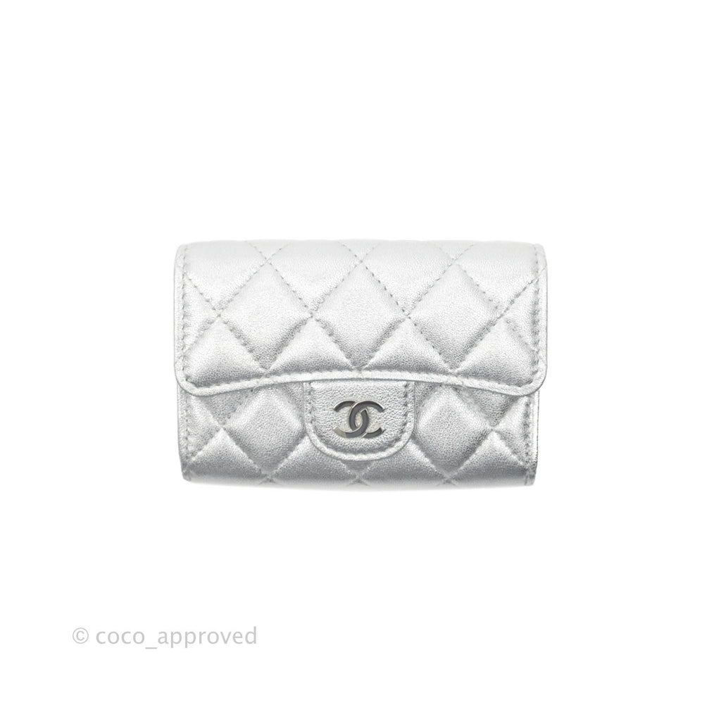 Chanel Quilted Flap Card Holder Metallic Silver Lambskin Silver Hardware 21P