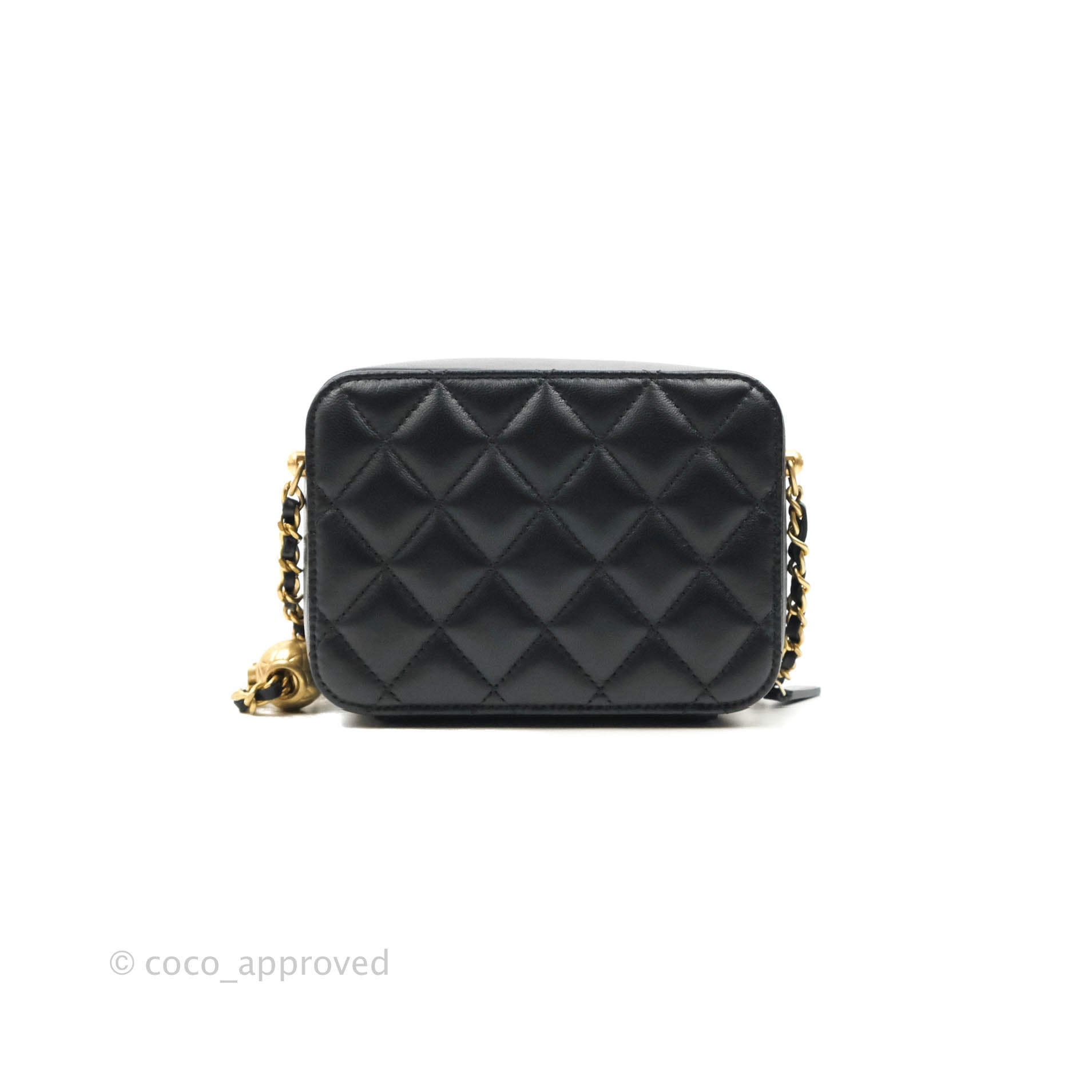 Chanel vanity camera bag in small, Luxury, Bags & Wallets on Carousell