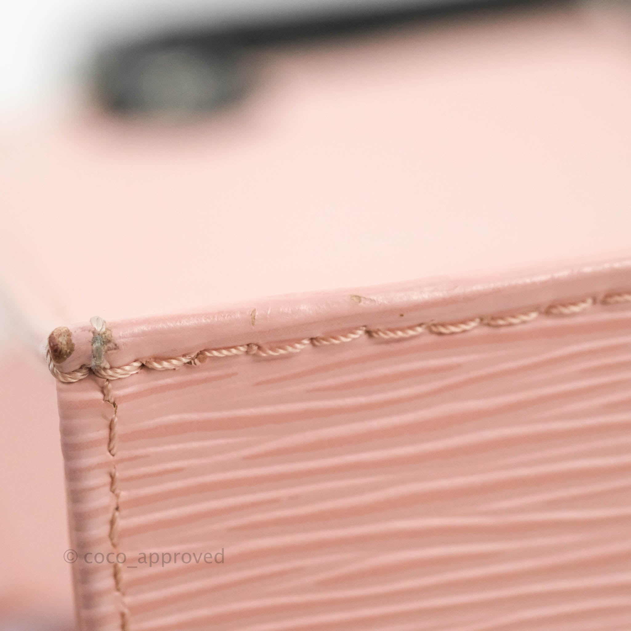 Louis Vuitton Petit Sac Plat (Pink) – Luxxe