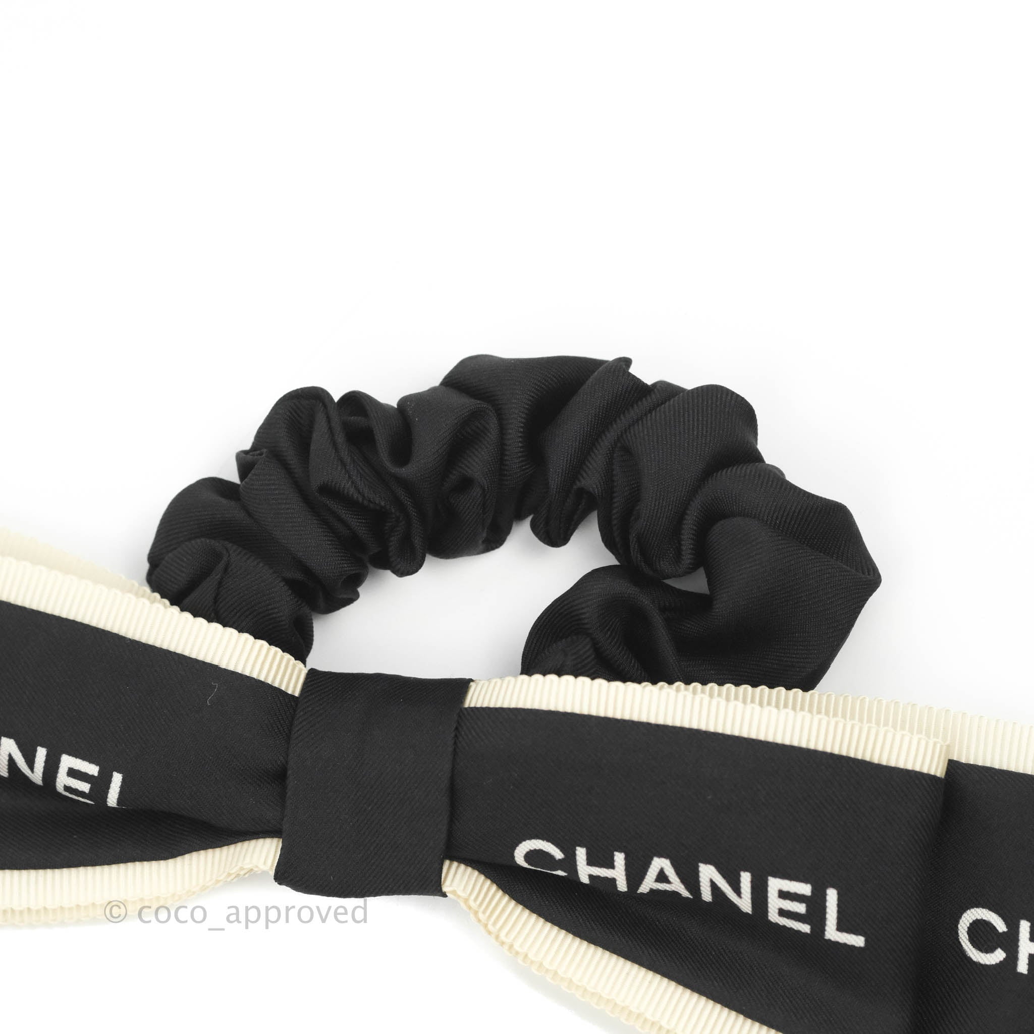 Chanel Coco Bow Silk Hair Accessory Ivory & Black – Coco Approved Studio