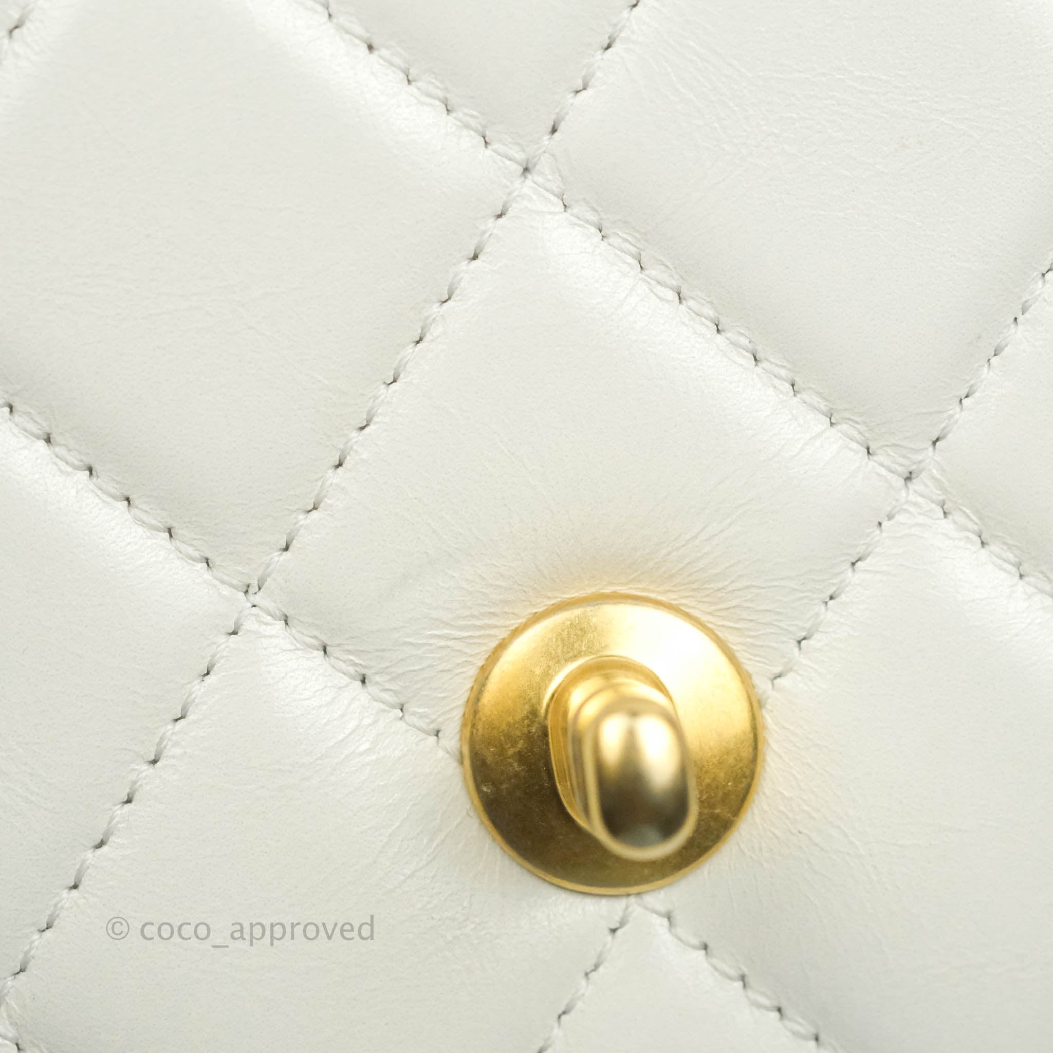 NIB 100%AUTH CHANEL 21A White Perfect Fit Calfskin Mini Flap Bag
