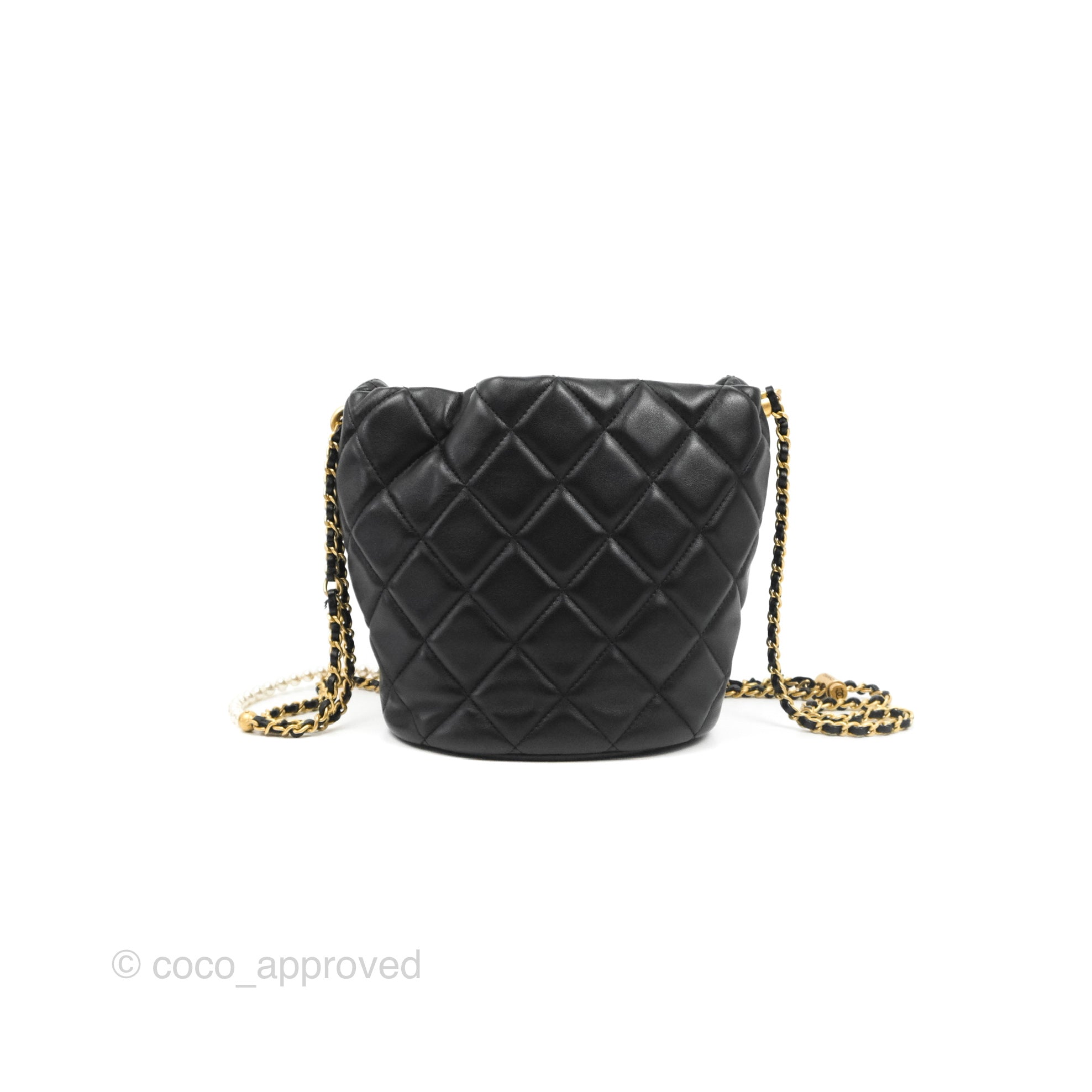 quilted chanel purse black