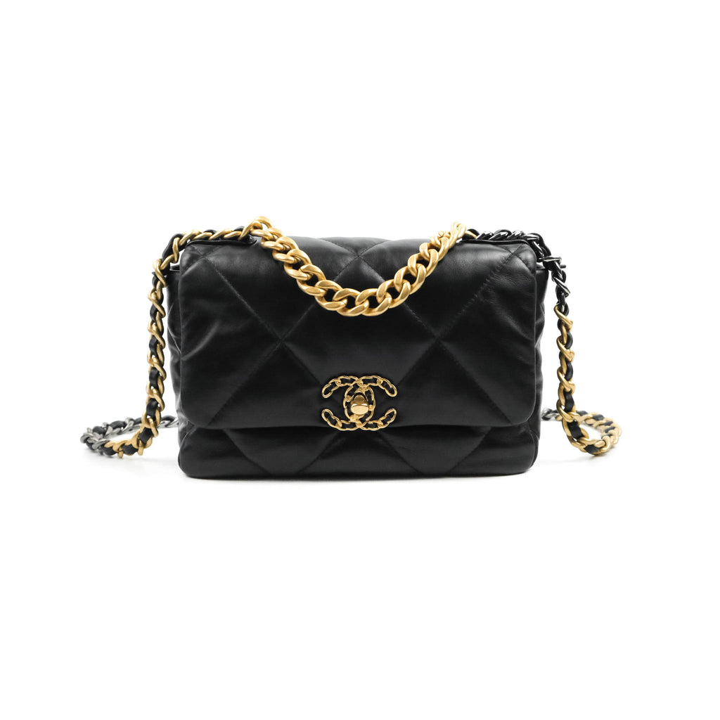 Chanel Pearl Crush Round Clutch With Chain Black Lambskin Aged Gold Ha – Coco  Approved Studio