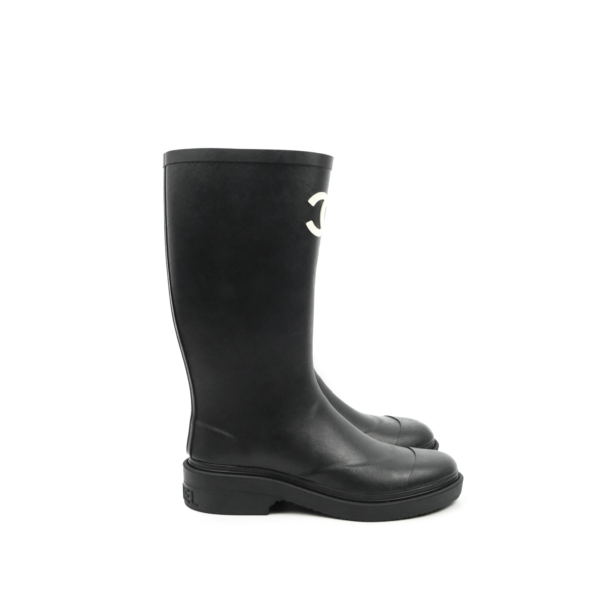 Chanel CC Black Rubber Rain Boots Size 35 – Coco Approved Studio