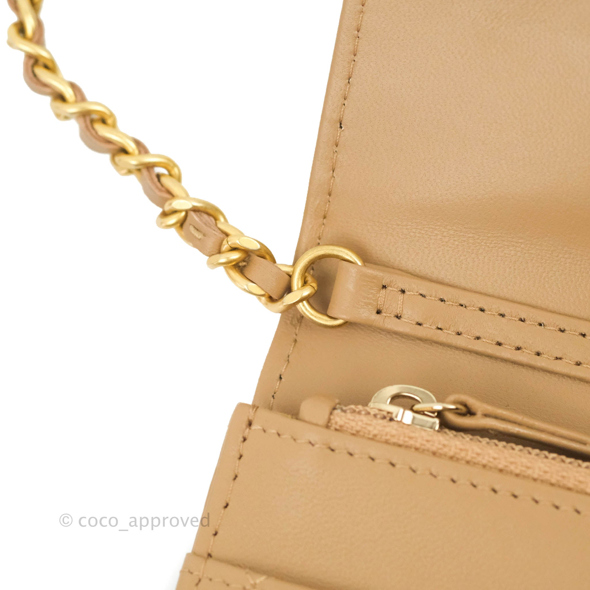 Chanel Nude Beige Caviar Leather Wallet on Chain Flap Crossbody Bag  ref.330729 - Joli Closet