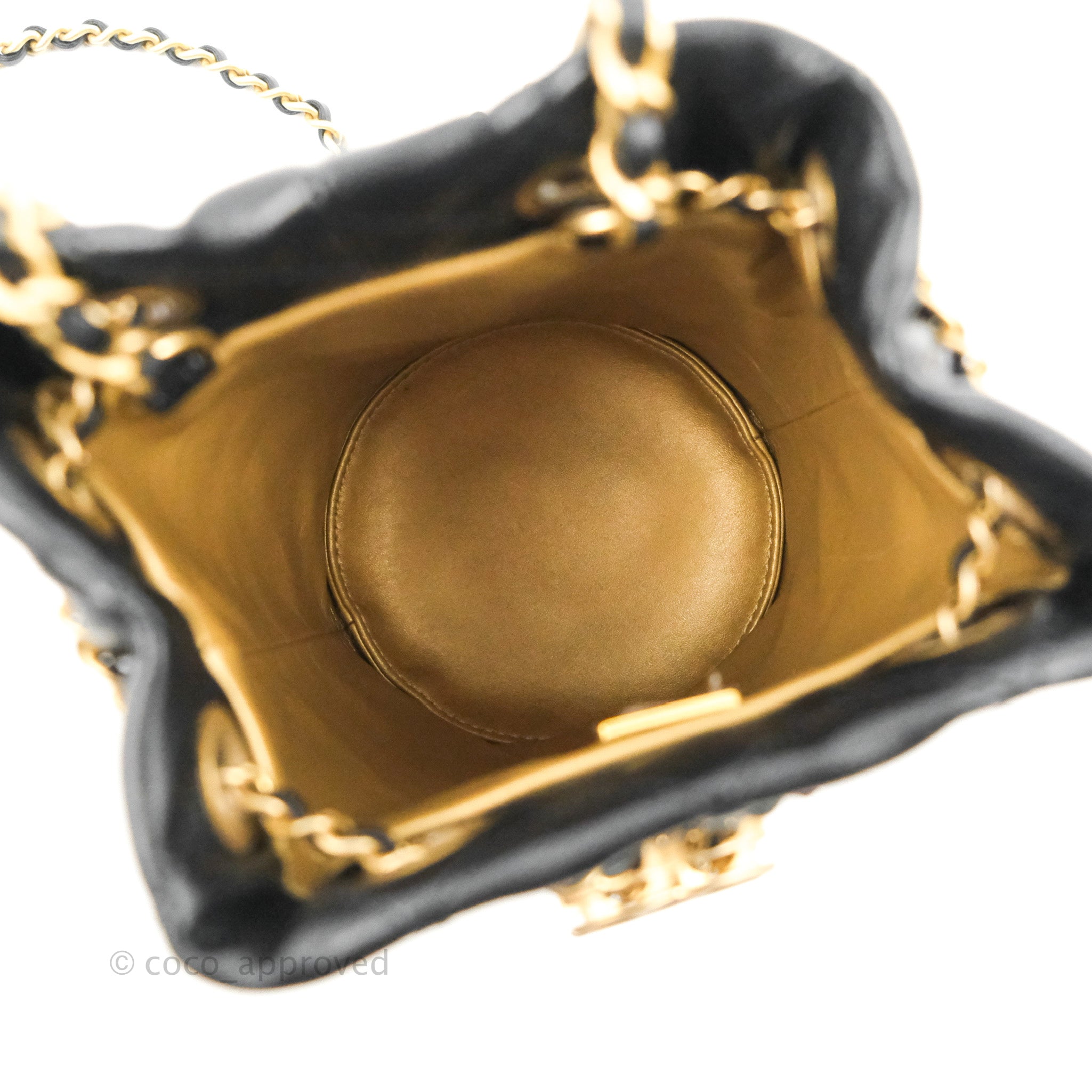 LIKE NEW) Chanel Vintage Black Caviar Bucket Drawstring Bag 24k