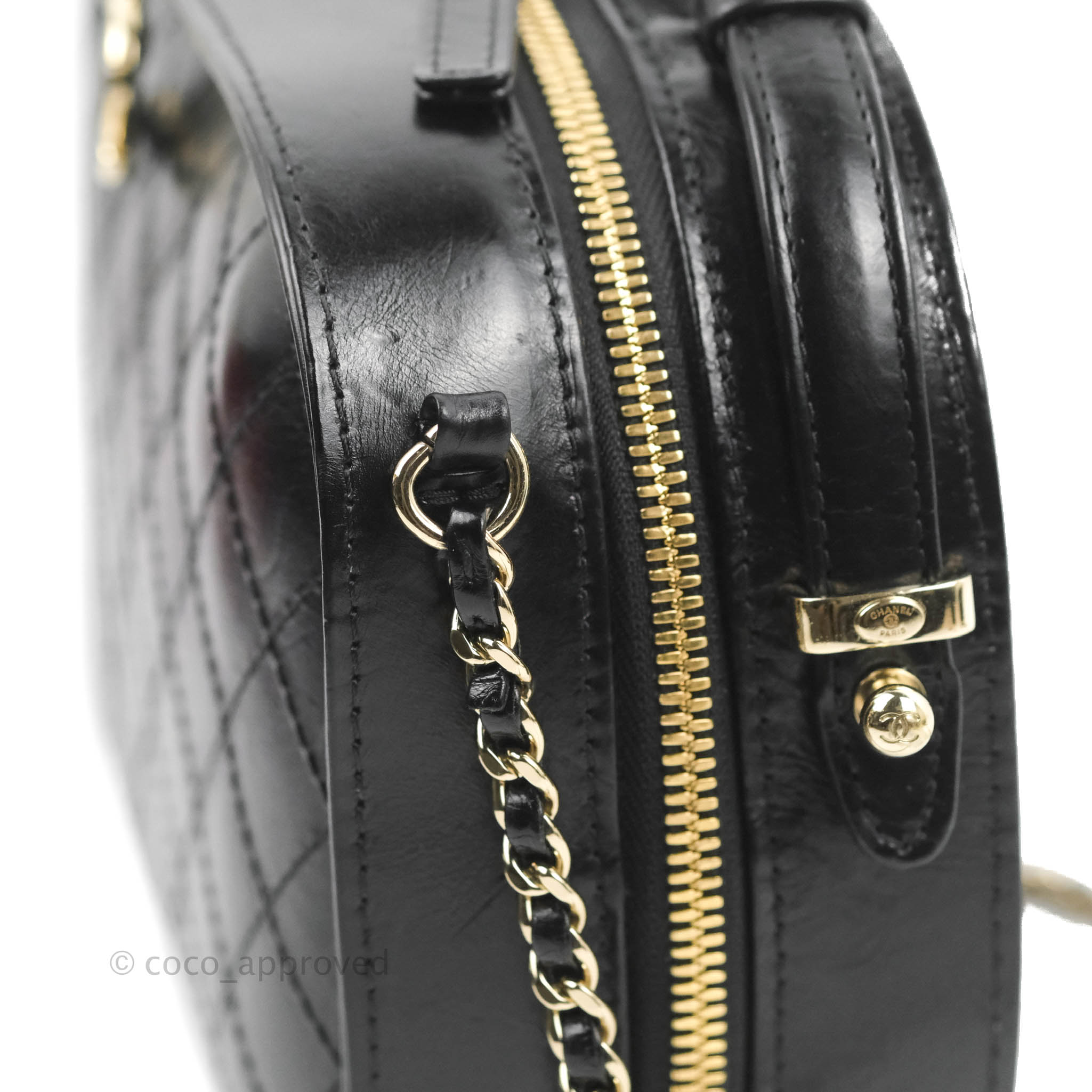 Chanel Small Vanity Case Bag in Calfskin/Raffia — UFO No More