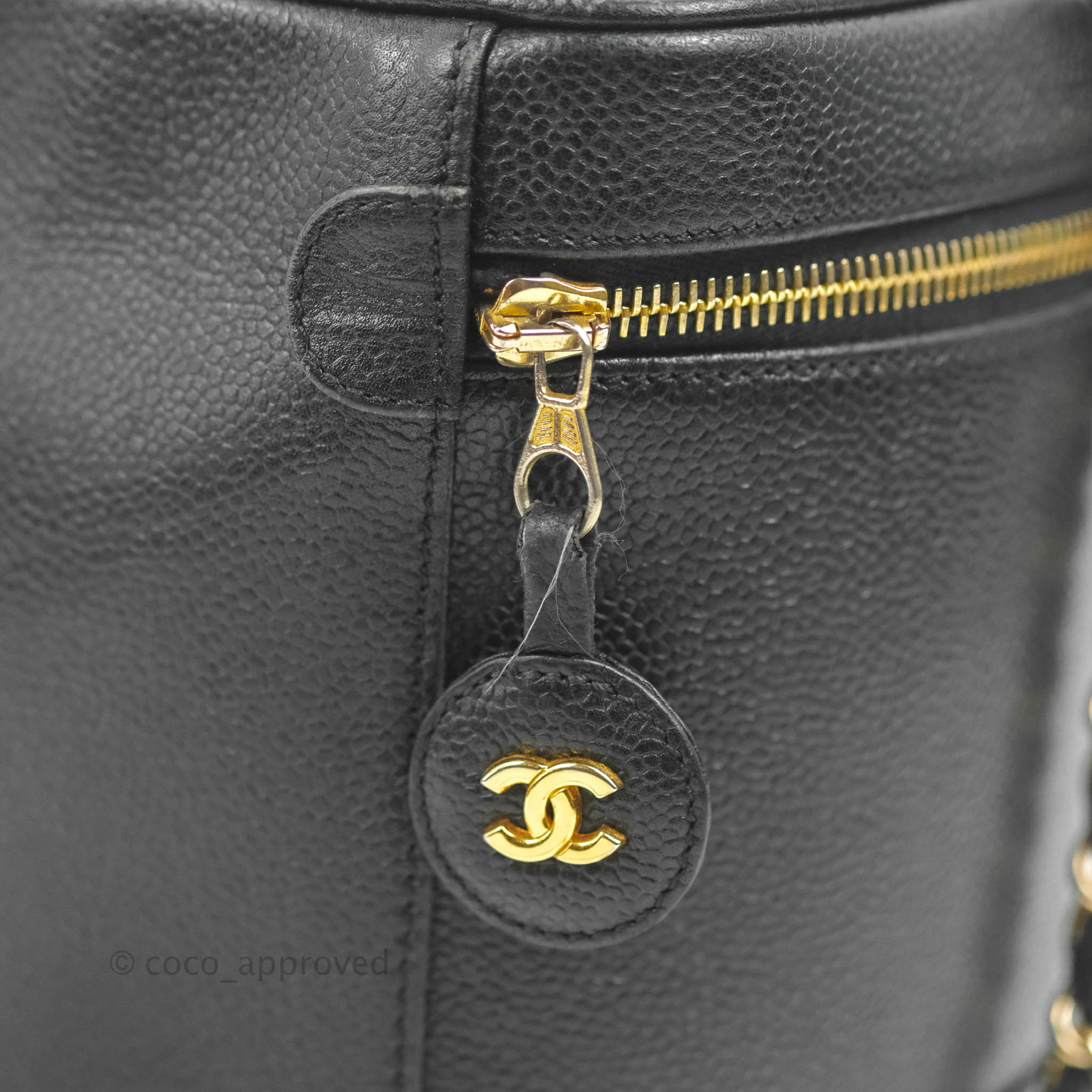 Vintage Chanel Vanity Dark Beige Caviar Gold Hardware – Madison Avenue  Couture