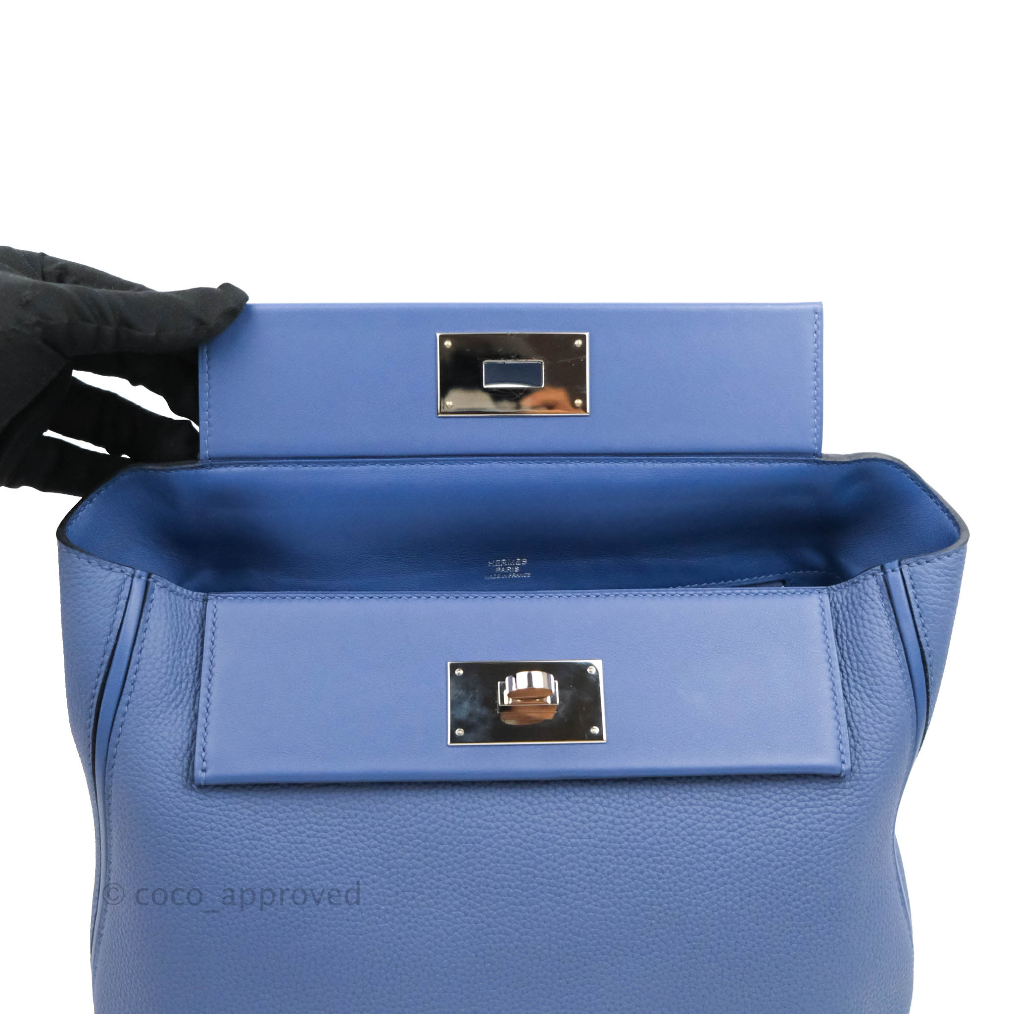 Hermès 24/24 29 Deep Blue Togo and Indigo, Bosphore Swift Palladium  Hardware Bag For Sale at 1stDibs