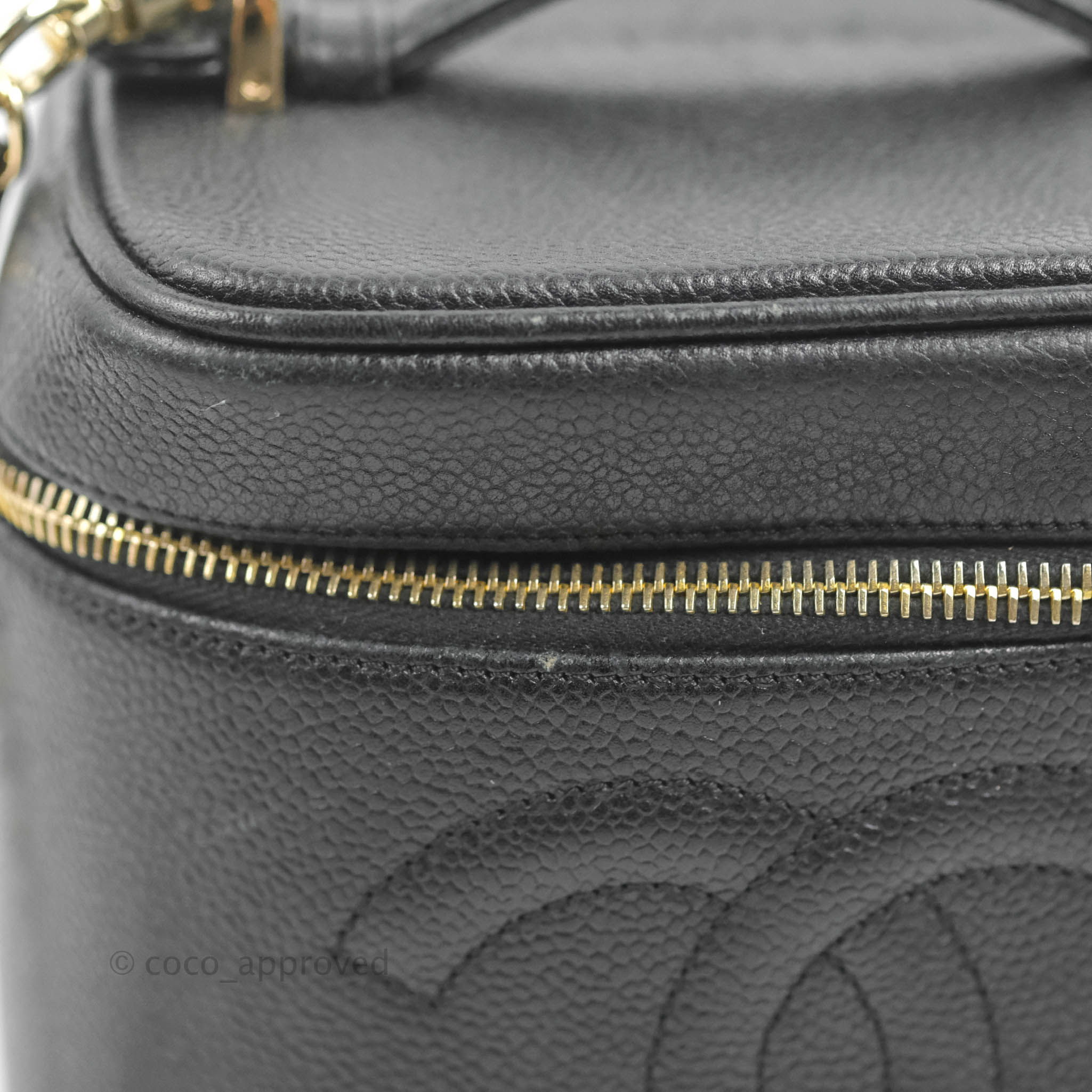 Chanel Vintage Black Caviar Vanity Cosmetics Case Box Shoulder Bag 24k –  Boutique Patina