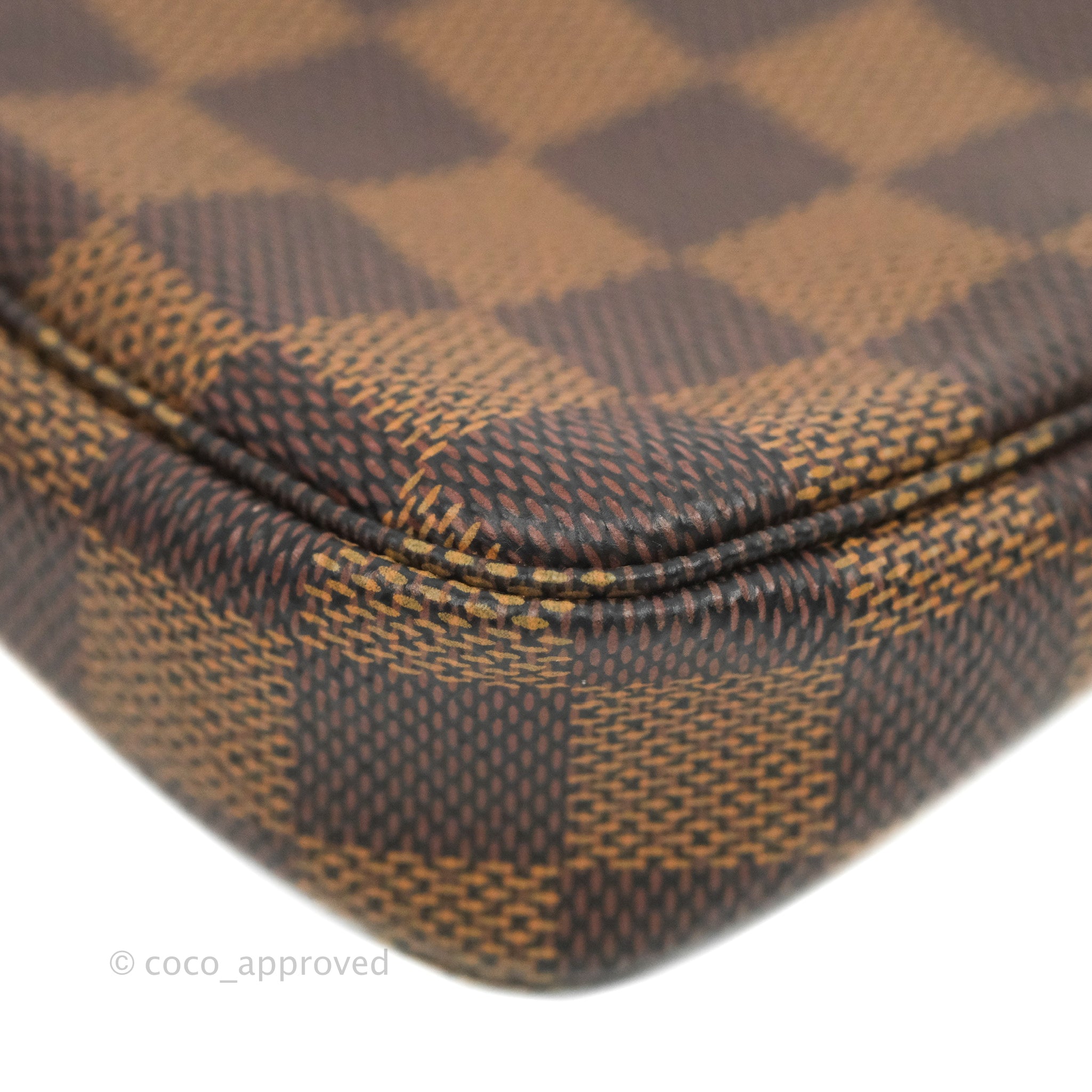 Louis Vuitton Damier Ebene Mini Pochette Accessories – Coco Approved Studio