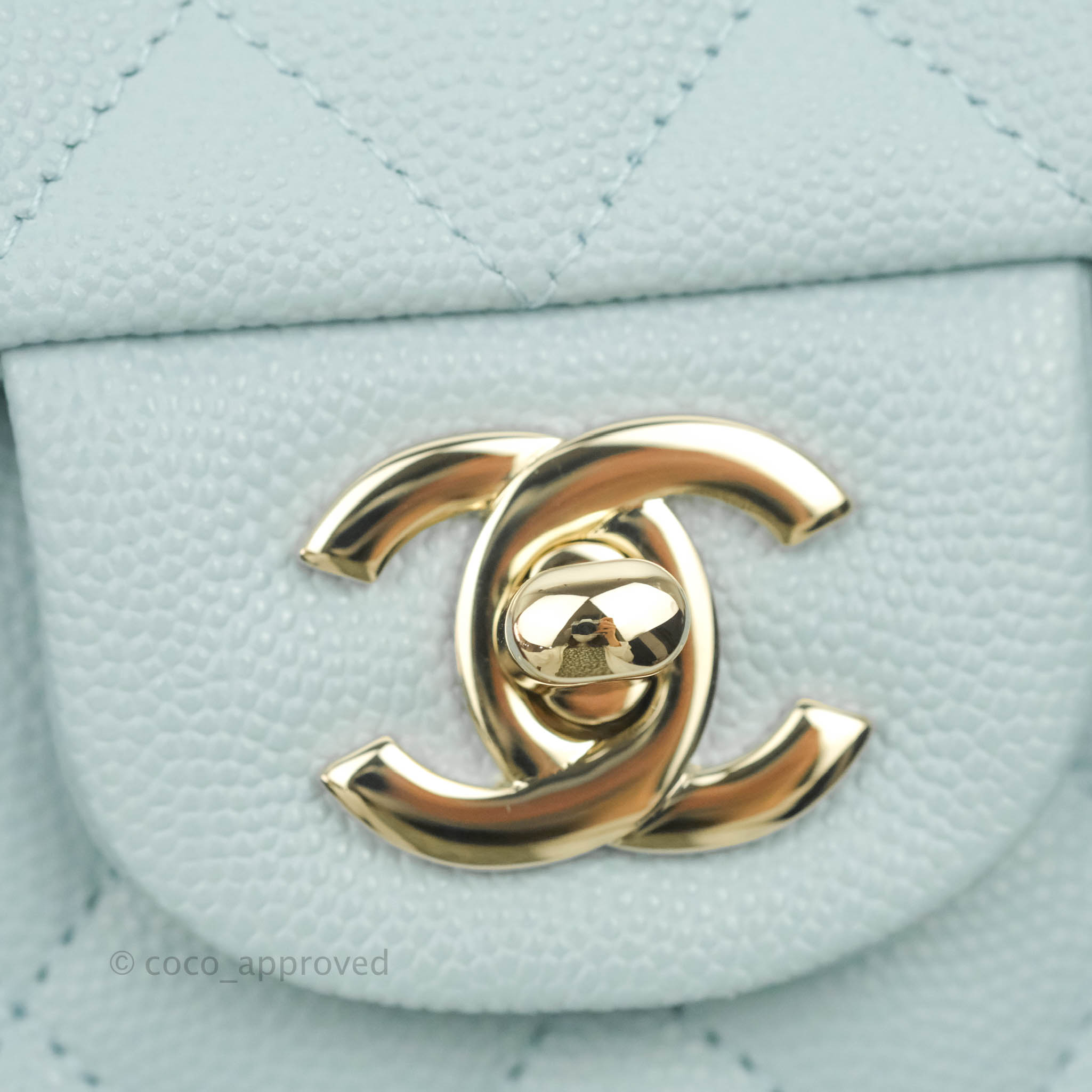 22S Chanel Classic lined Flap Caviar Leather Light Baby Blue. Light blue  ref.501553 - Joli Closet