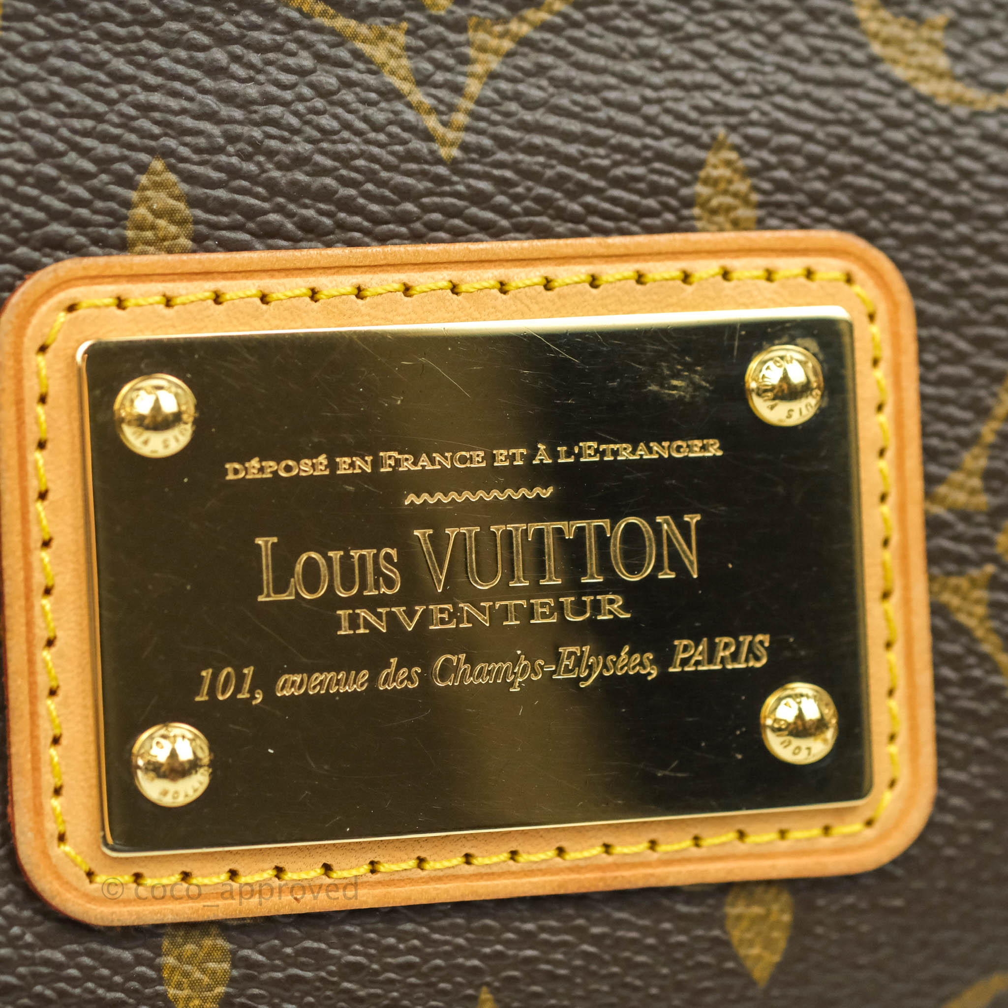 A Guide to Authenticating the Louis Vuitton Eva Clutch (Authenticating Louis  Vuitton) - Kindle edition by Republic, Resale, Weis, Molly. Arts &  Photography Kindle eBooks @ .
