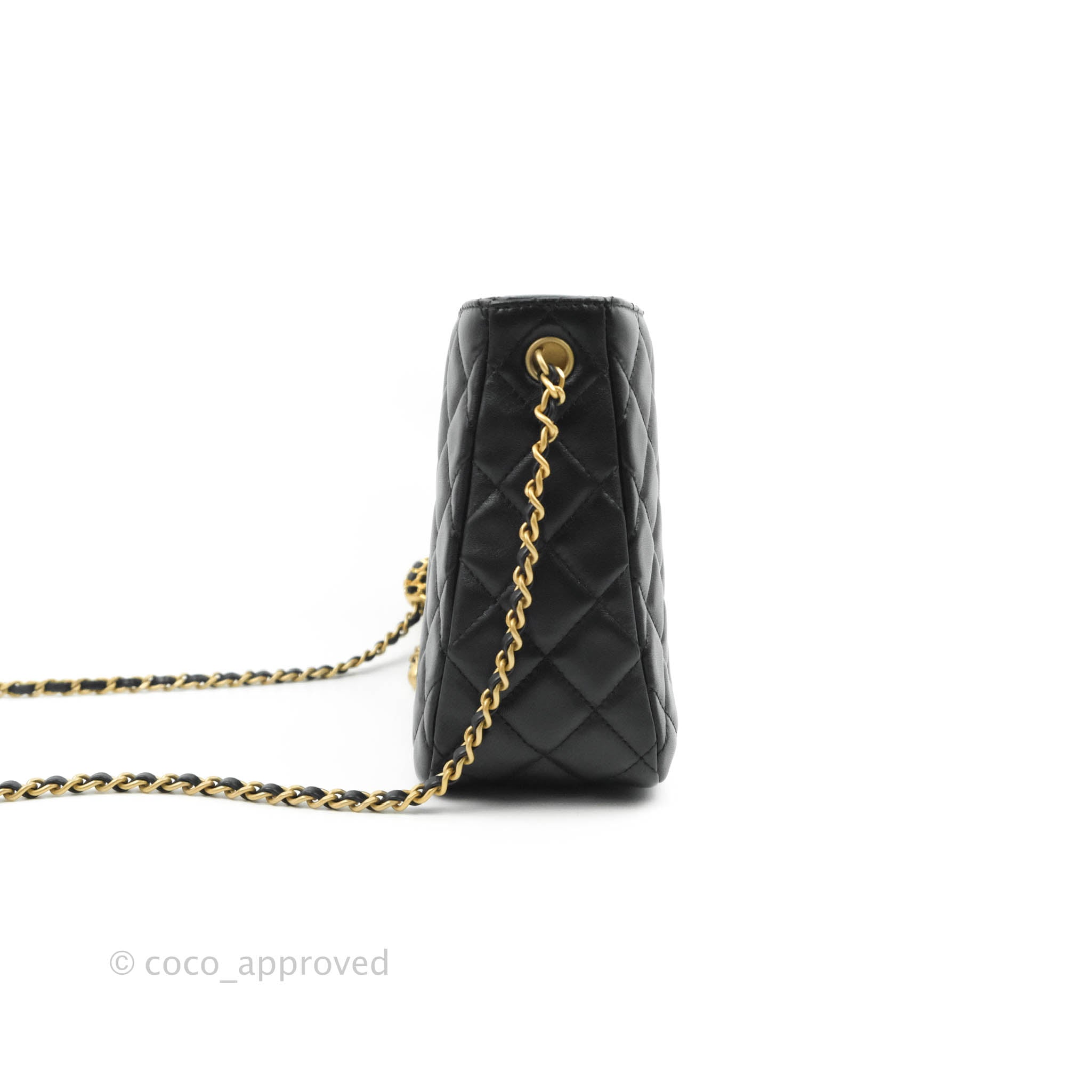 CHANEL Lambskin Quilted CC Pearl Crush Small Hobo Black 1003935