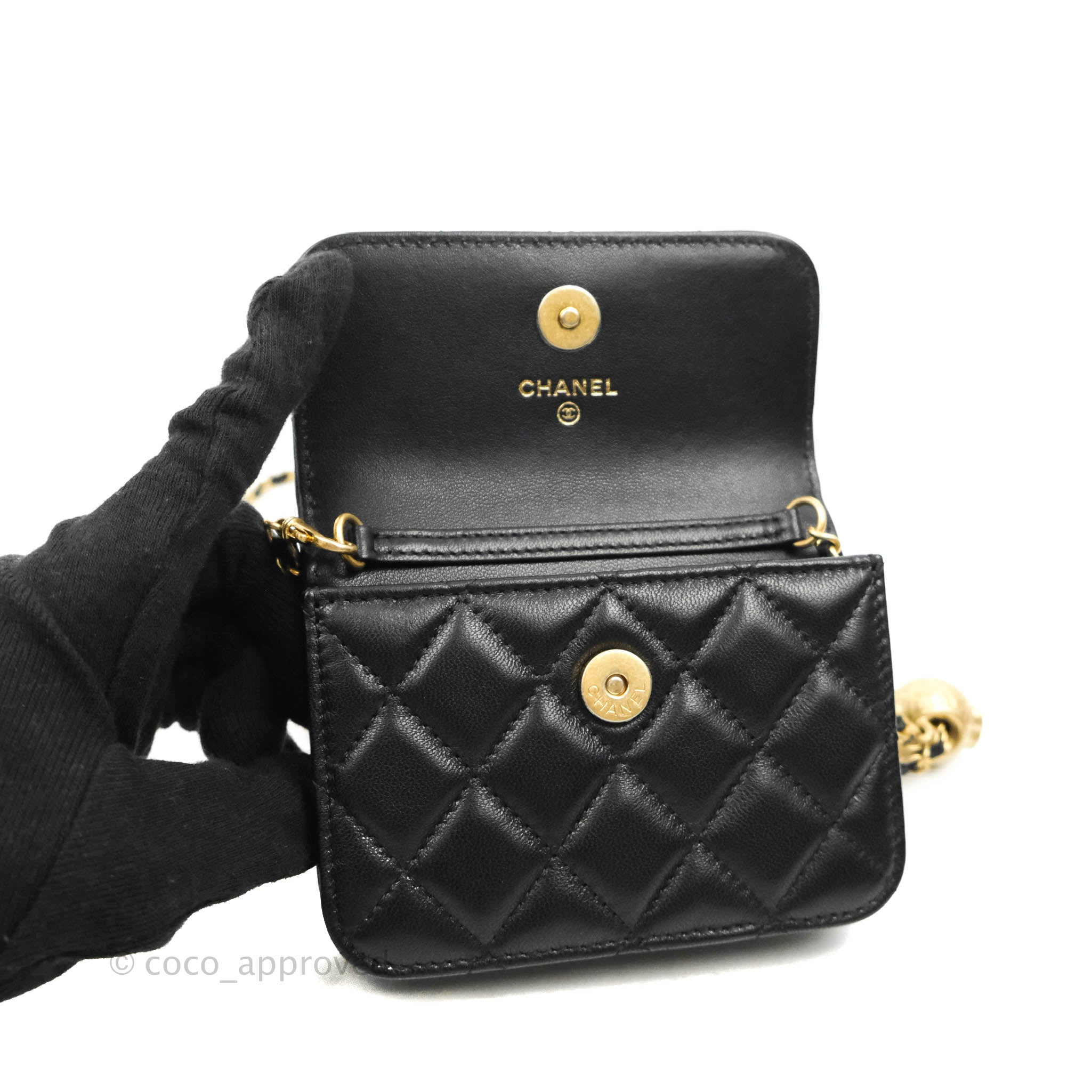 Chanel - Classic Zipped Card Holder - Black Caviar - CGHW
