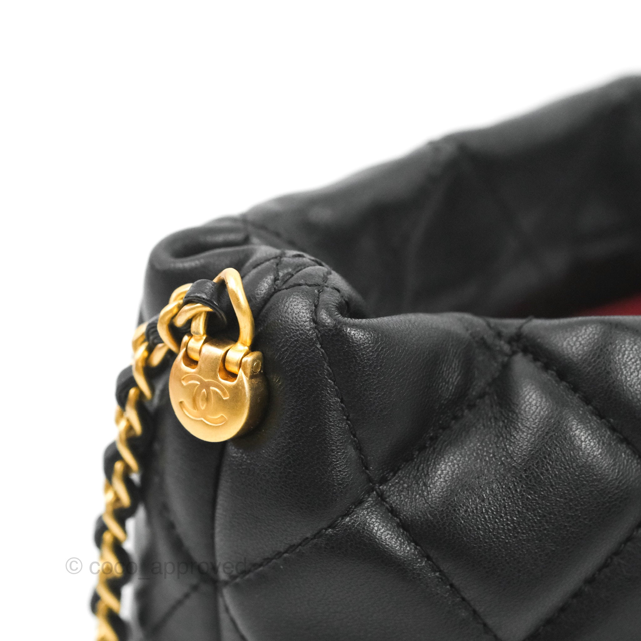 chanel quilted lambskin