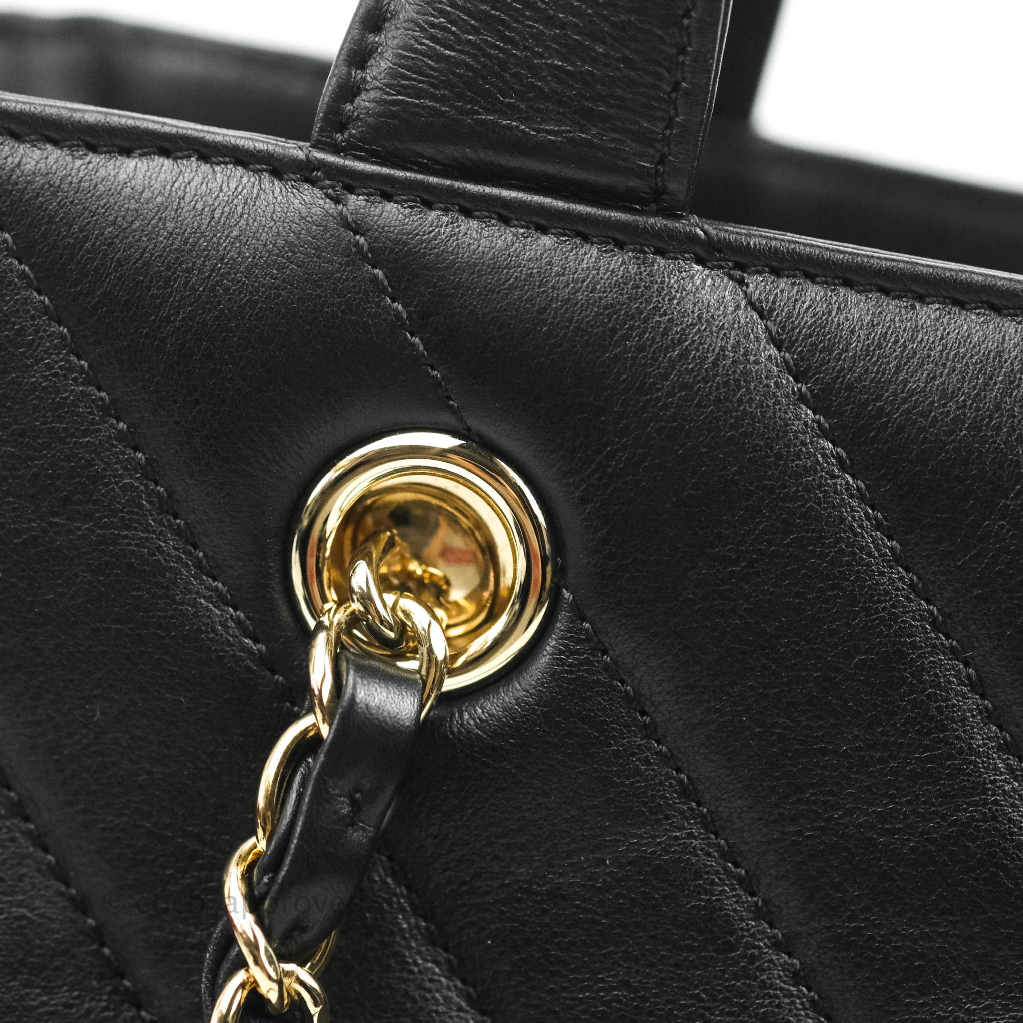 Chanel Small Chevron Tote Bag Black Calfskin Gold Hardware – Coco Approved  Studio