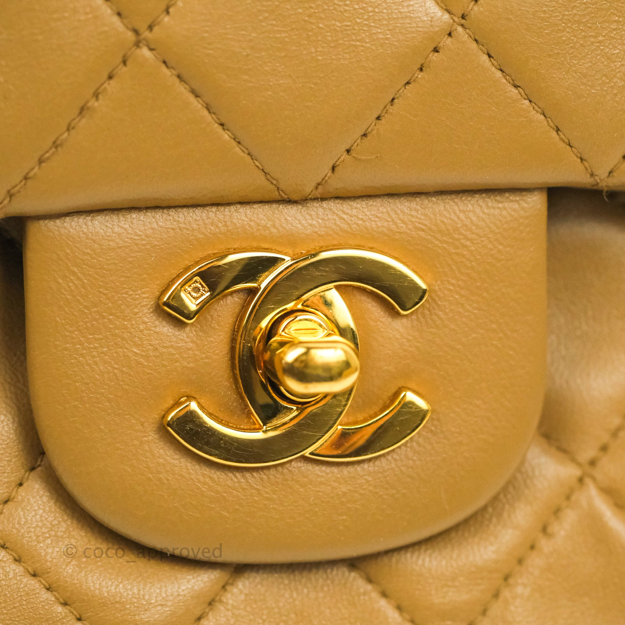 C23072991 Chanel V-Stitch Flap Beige Lambskin Handbag GGT2384 CALI