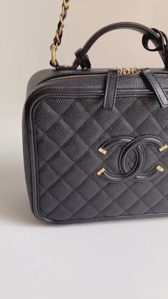 Chanel Quilted Black Caviar CC Filigree Vanity Case Bag 2018 For Sale at  1stDibs
