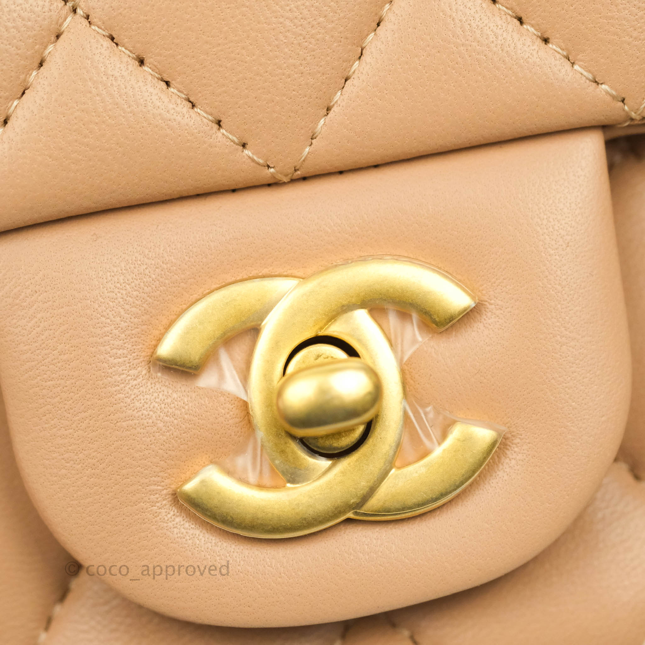My Honest Review of The Chanel Classic Flap Bag - Mia Mia Mine