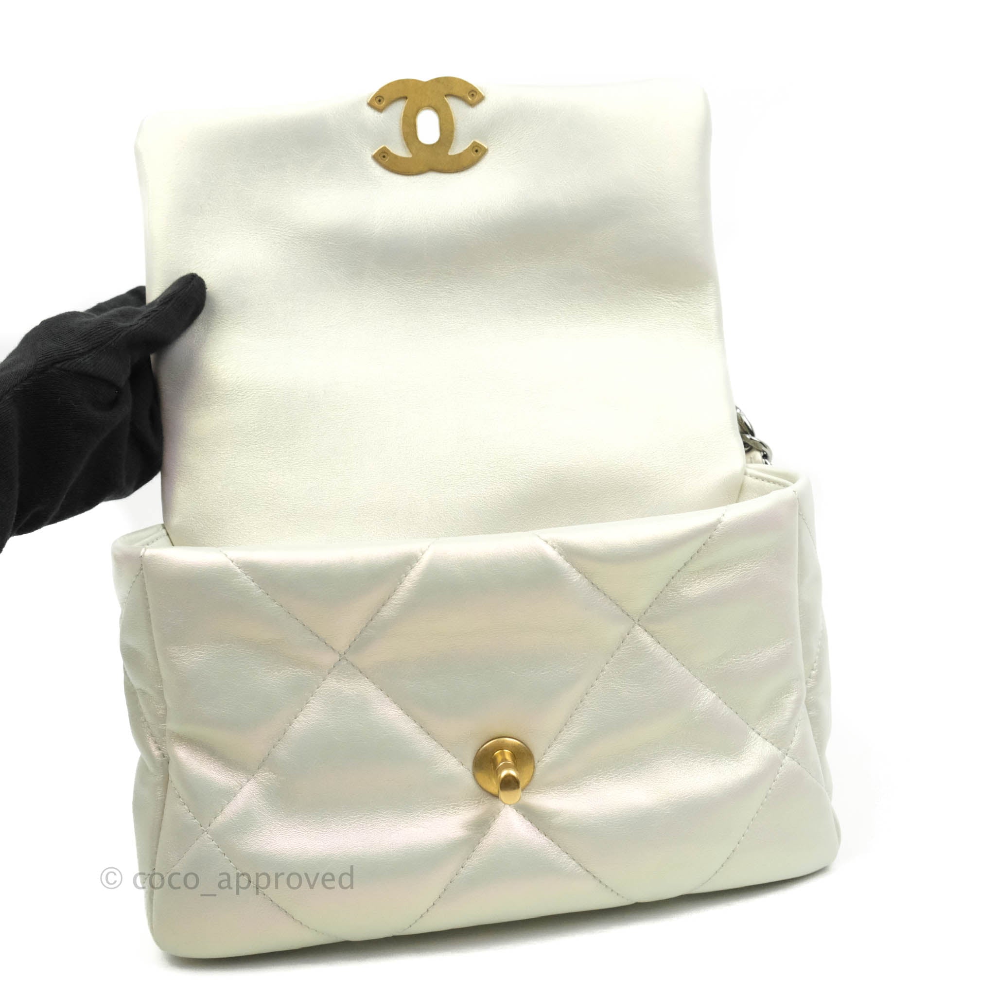 Chanel 19 Small Iridescent White Mixed Hardware – Coco