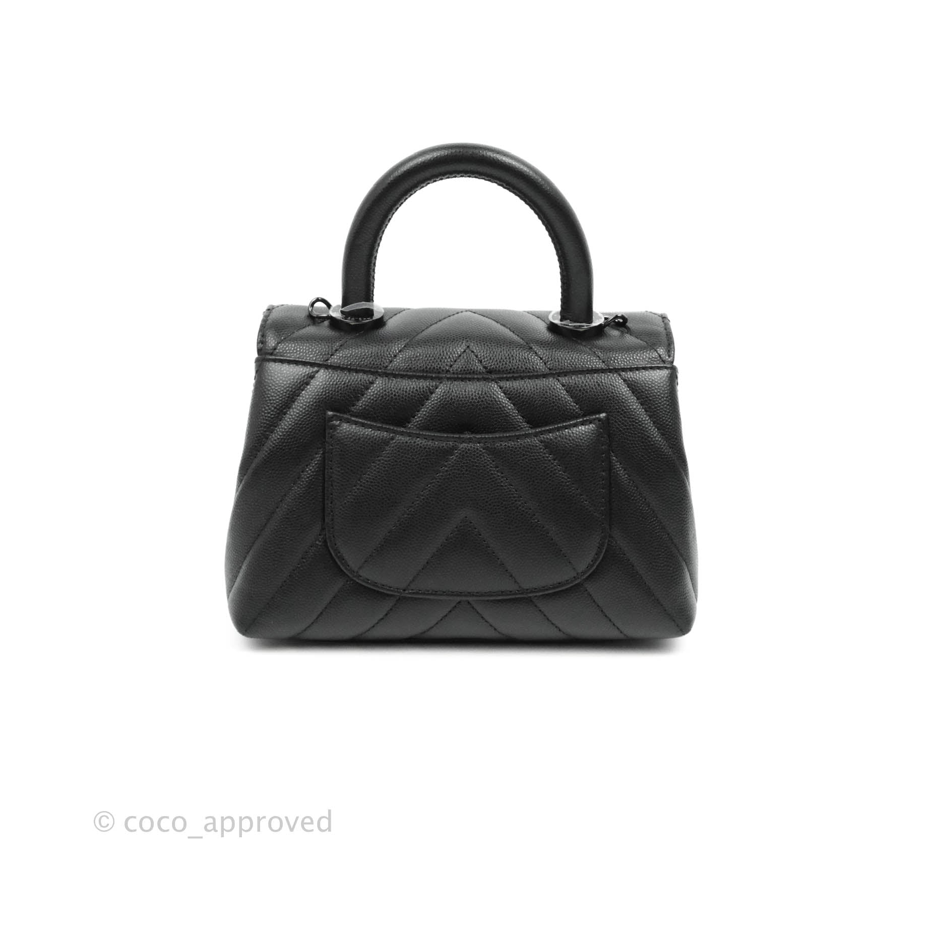 Fashion « Chanel-Vuitton », Sale n°2089, Lot n°355