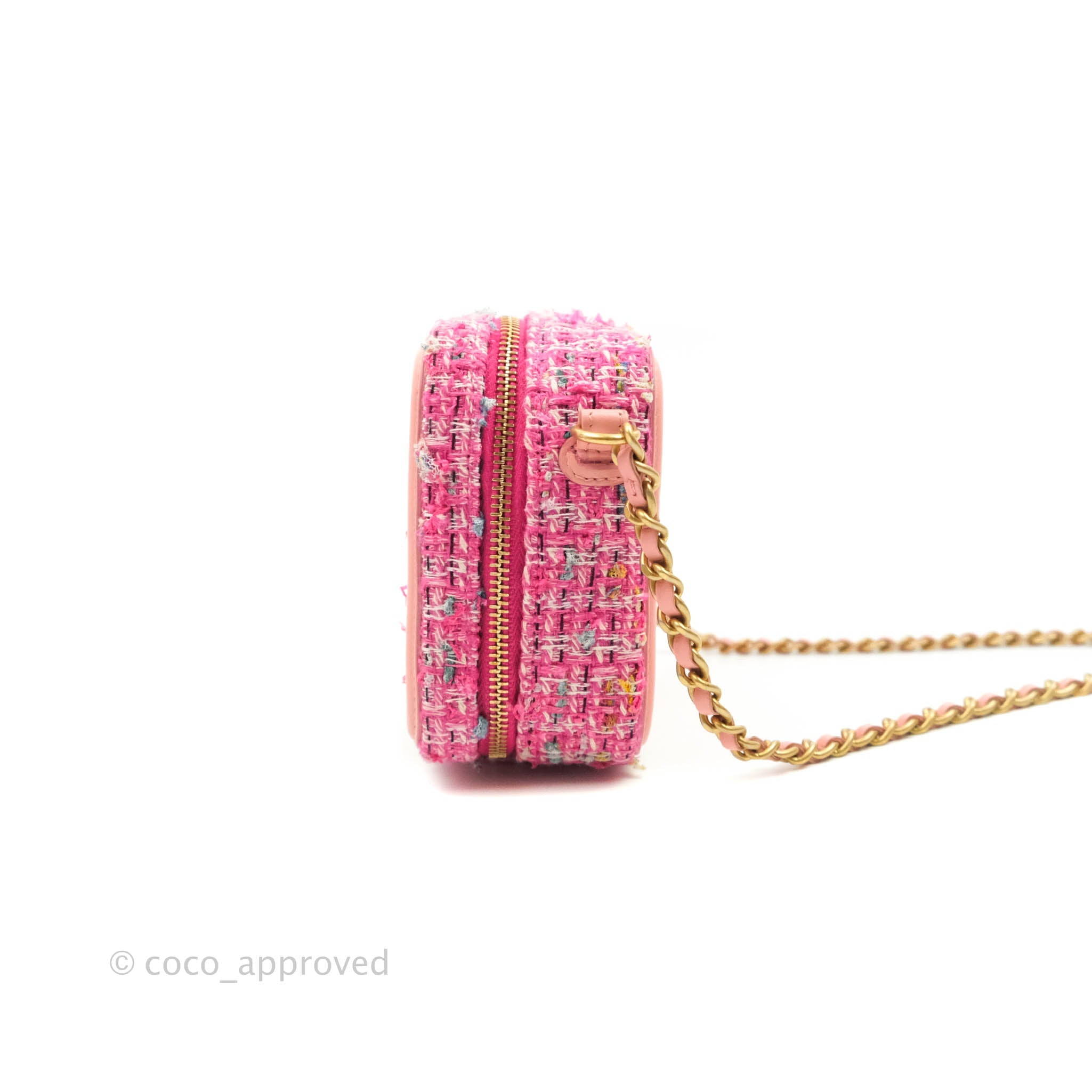Chanel CC Filigree Vanity Clutch With Chain Pink Tweed – Coco Approved  Studio
