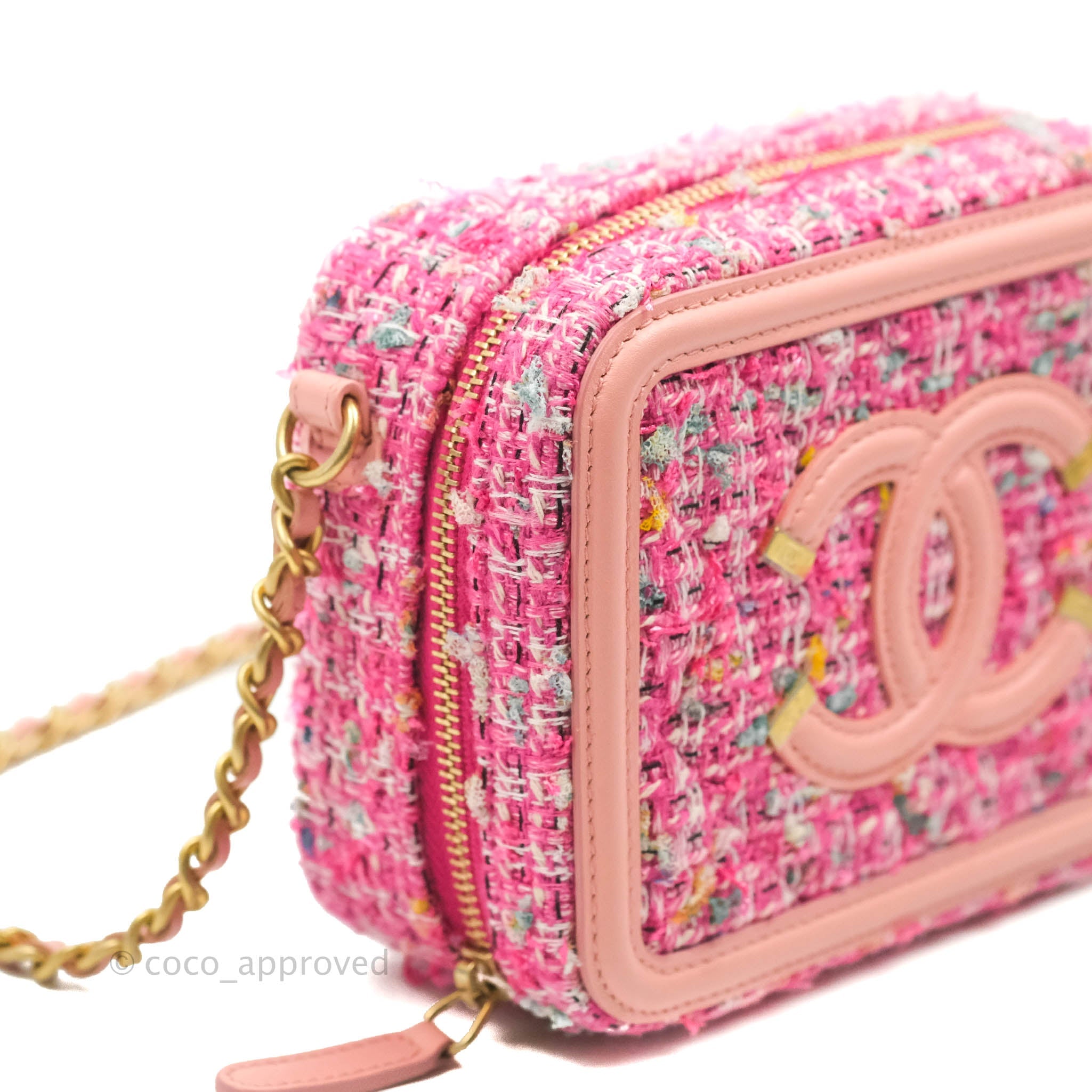 Chanel Pink Quilted Lambskin Enamel Mini Handle Clutch With Chain Brushed  Gold Hardware, 2022 Available For Immediate Sale At Sotheby's