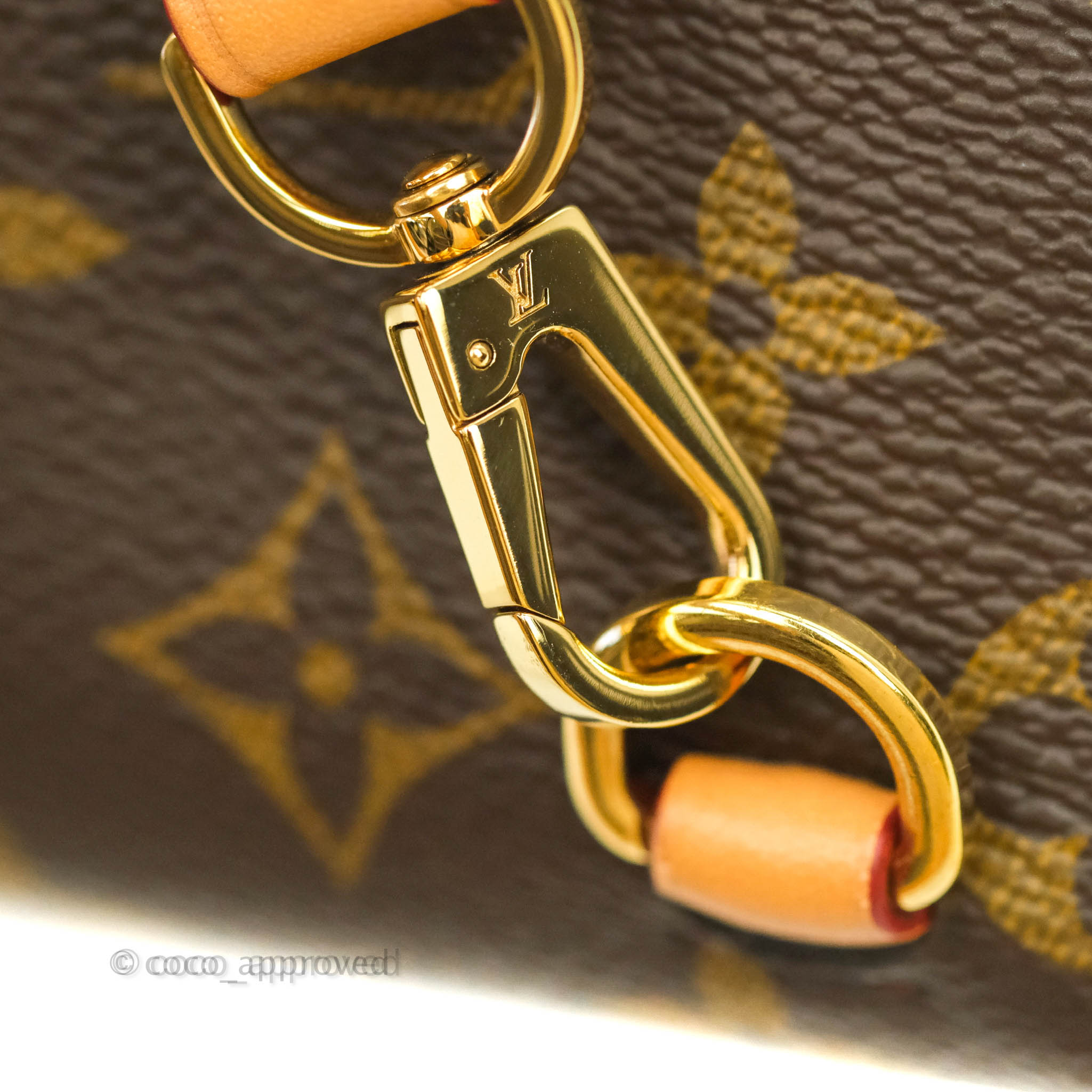 Shop Louis Vuitton Montsouris bb (M45516) by LESSISMORE☆