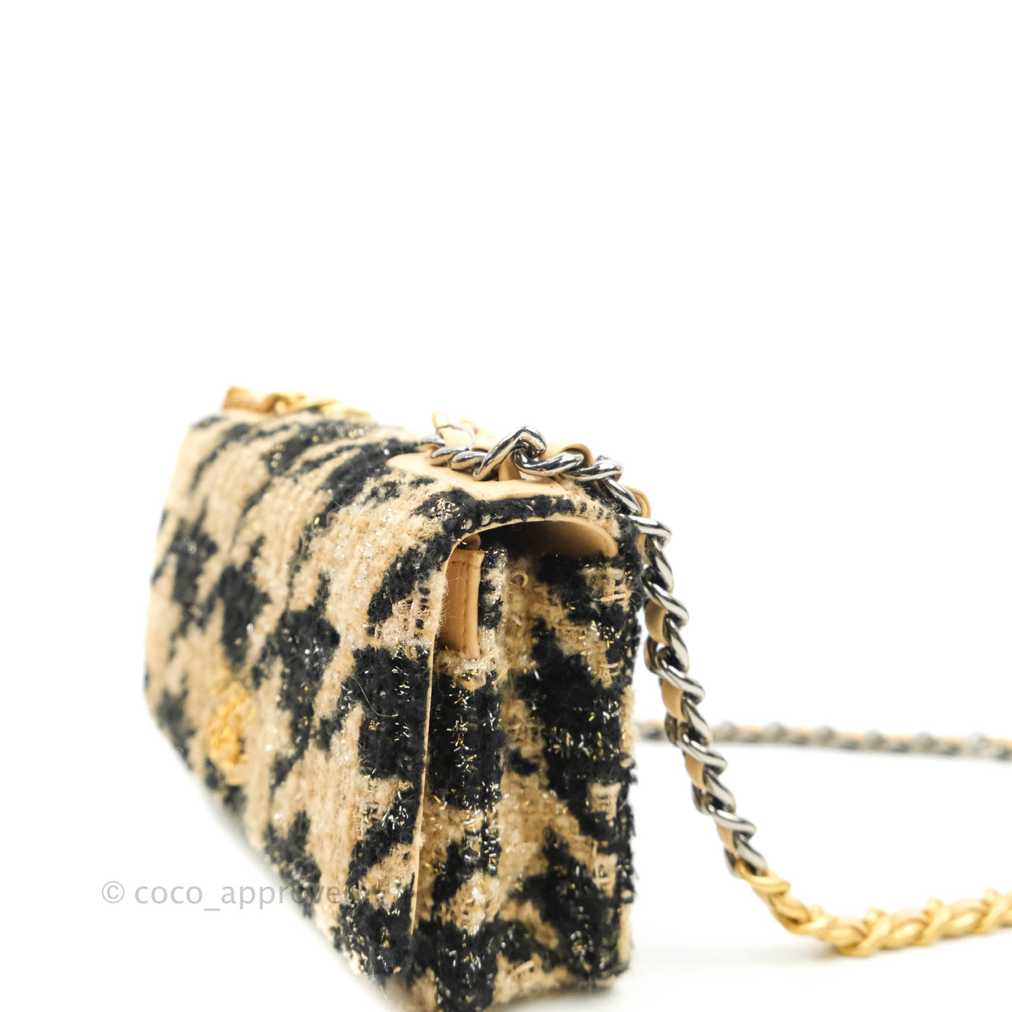 Chanel 19 Wallet On Chain WOC Houndstooth Beige Black Tweed Gold Hardw – Coco  Approved Studio