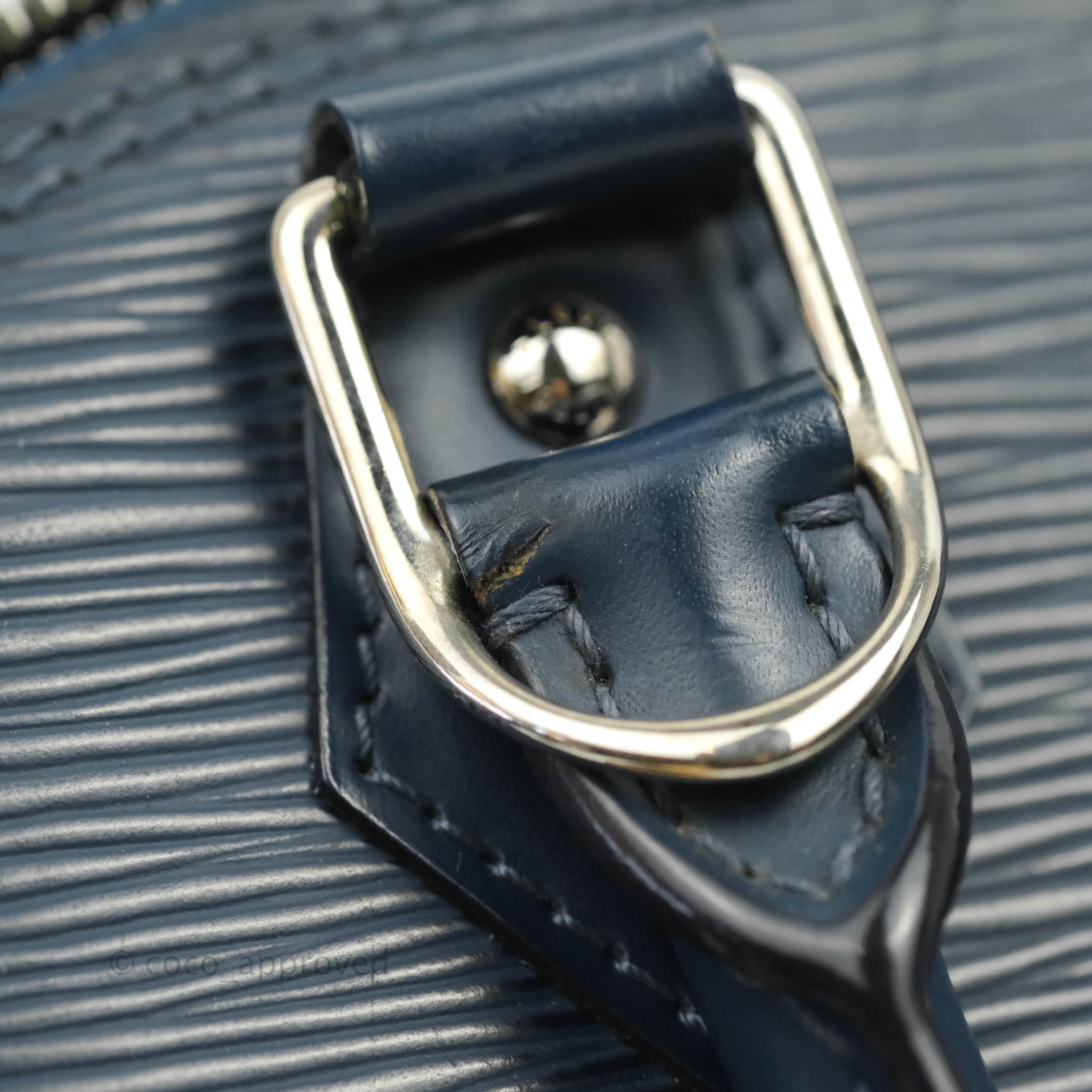 Louis Vuitton 100% Leather Solid Blue Vintage Epi Speedy 30 One