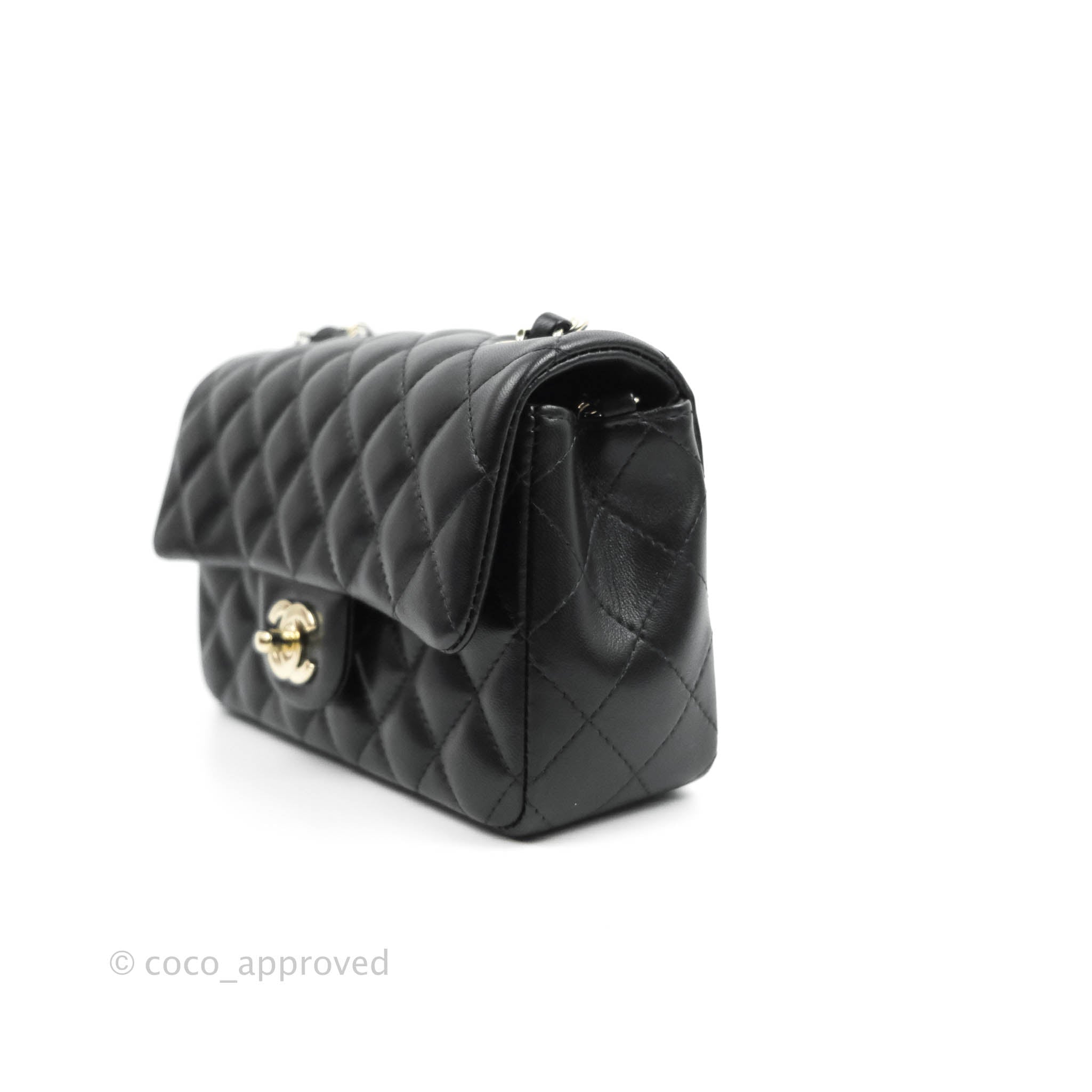 chanel black mini flap bag