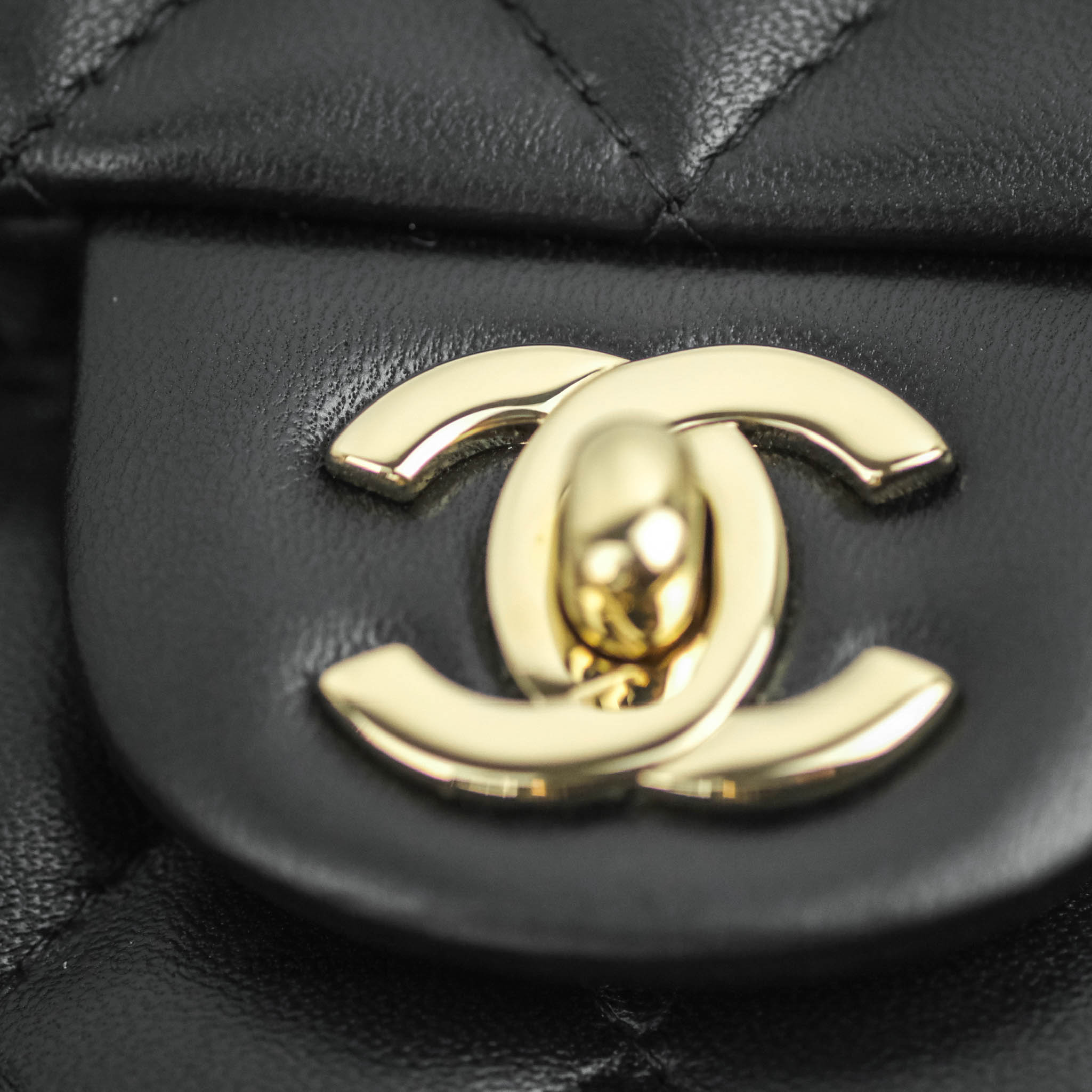 Chanel Royal Blue Roi Lambskin Rectangular Mini Classic Flap Bag GHW –  Boutique Patina