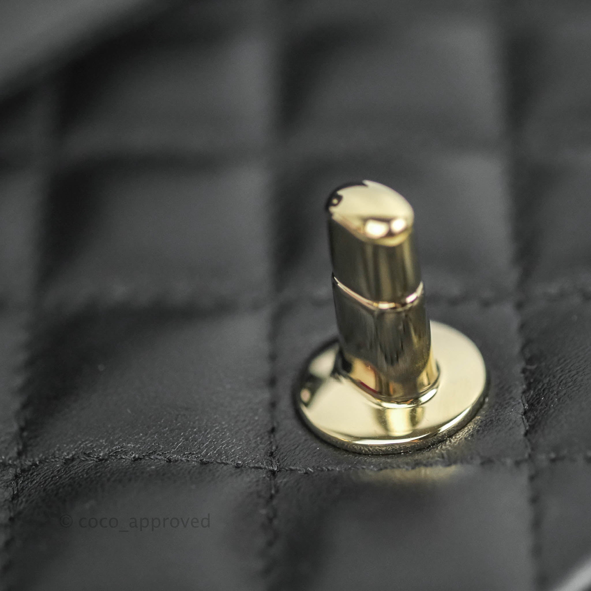 Chanel MINI POCHETTE CLASSIQUE Black Leather ref.821794 - Joli Closet