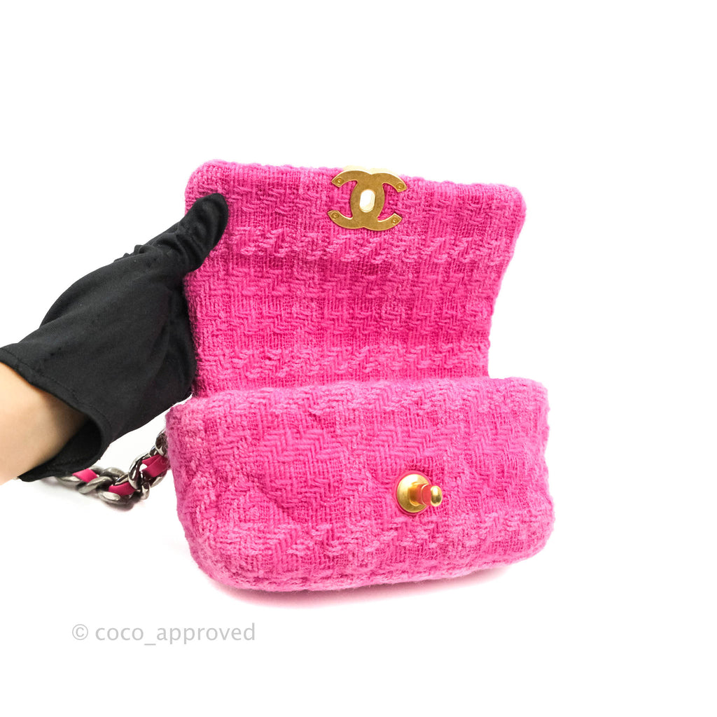 Chanel 19 Quilted Pink Tweed Waist Bag Mixed Hardware