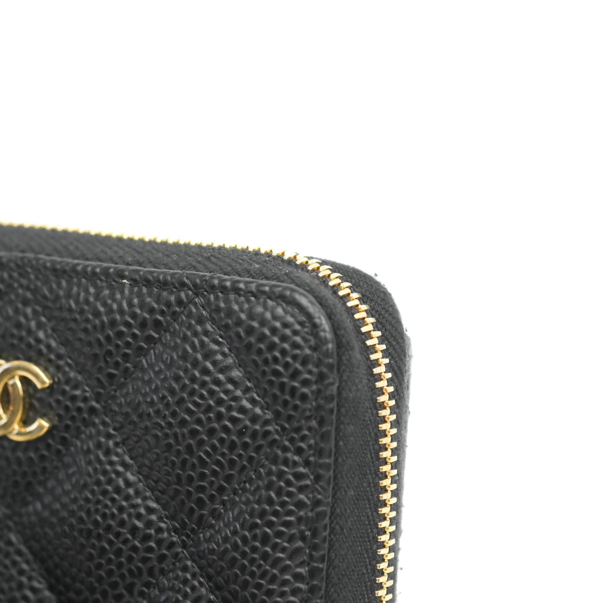 Chanel Heart Zipped Arm Coin Purse Black - Klueles
