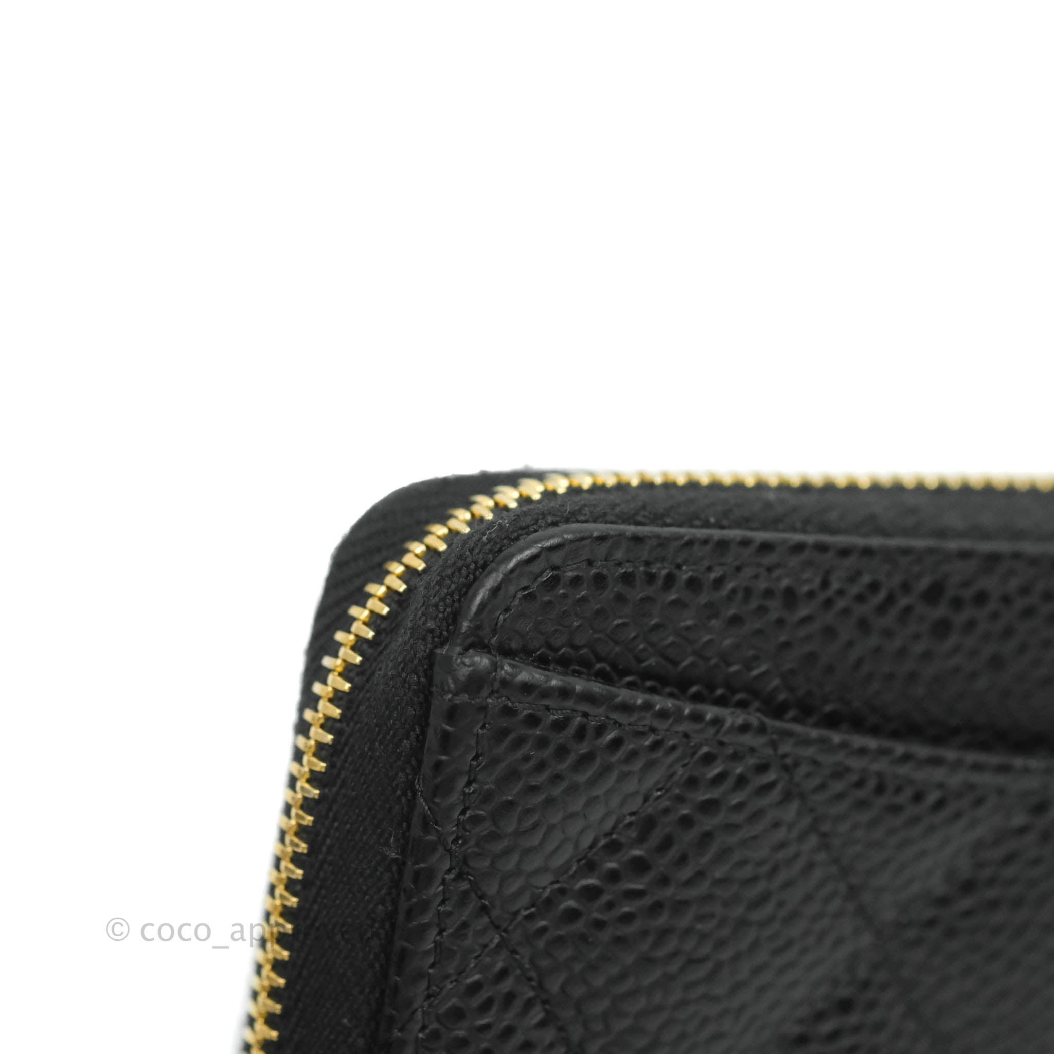 Shop CHANEL Classic zipped coin purse (AP0216 Y33352 NC634, AP0216 Y01480  ND354, AP0216 B06790 NF474, AP0216 Y01588 C3906) by Ms.Authentic