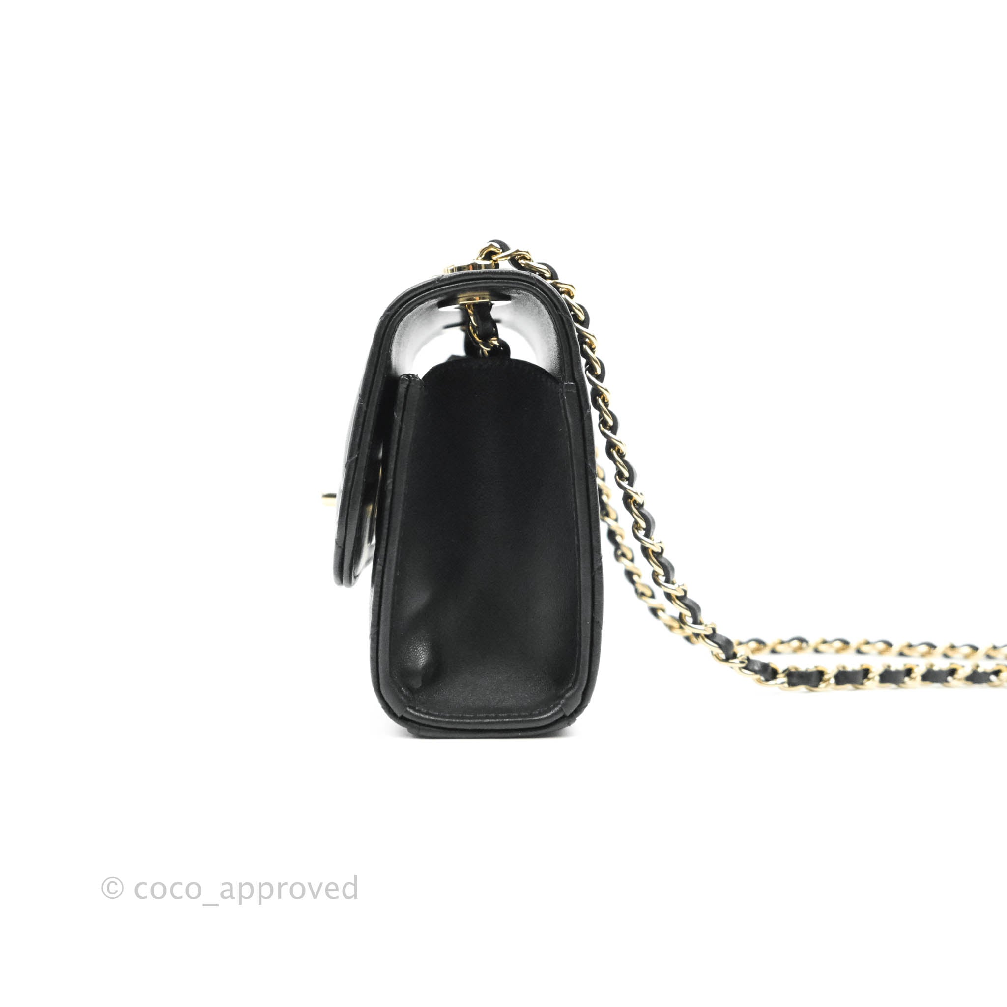 Clutch with chain - Lambskin, black — Fashion