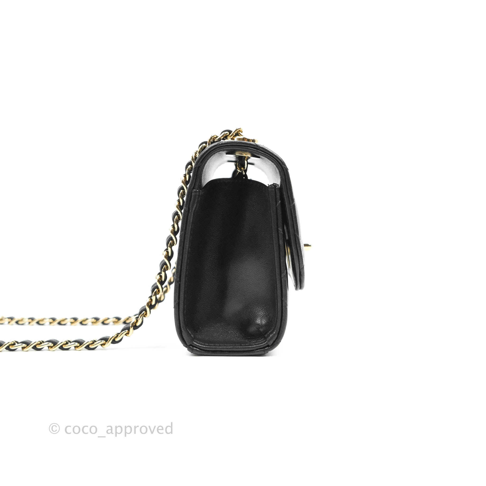 CHANEL MINI TRENDY CC CLUTCH ON CHAIN Review + What Fits + Thoughts, 19K  Collection