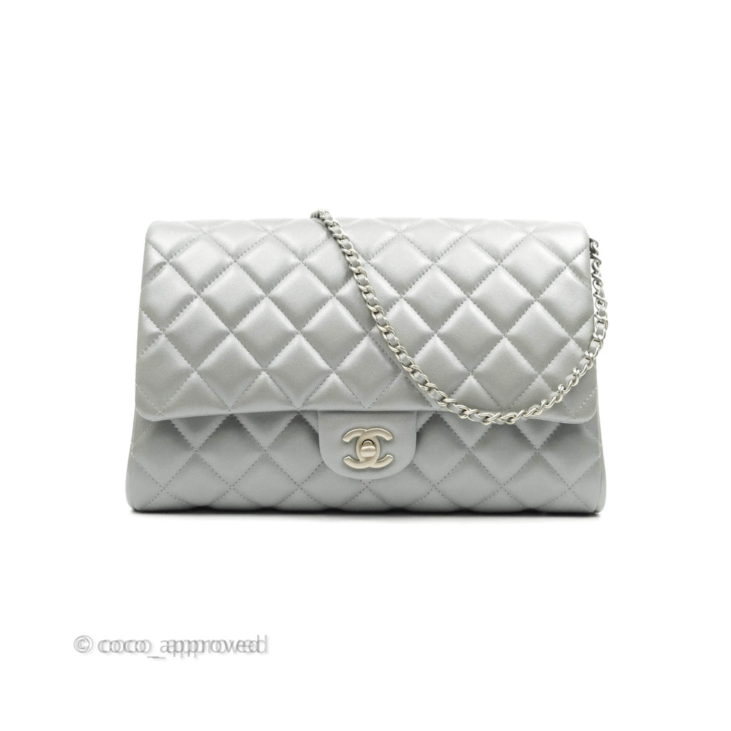 Chanel Quilted Clutch with Chain Silver Lambskin Matte Silver Hardware