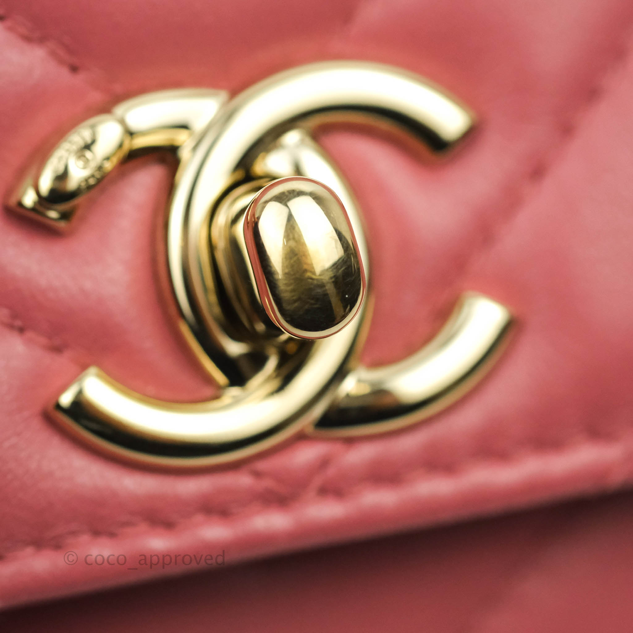 Chanel mini o case pouch caviar chevron pink 19s