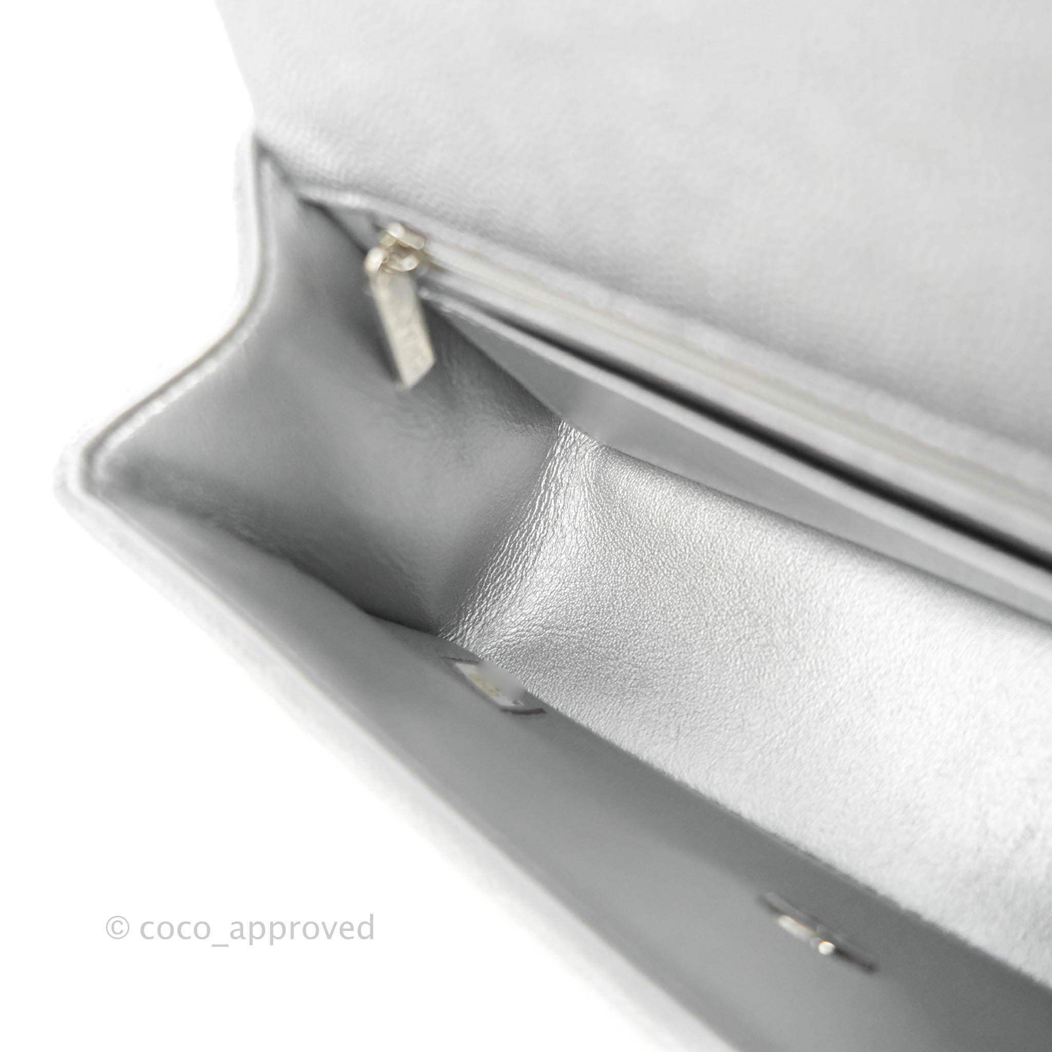 Chanel Silver Metallic Flap Bag with Top Handle – MILNY PARLON