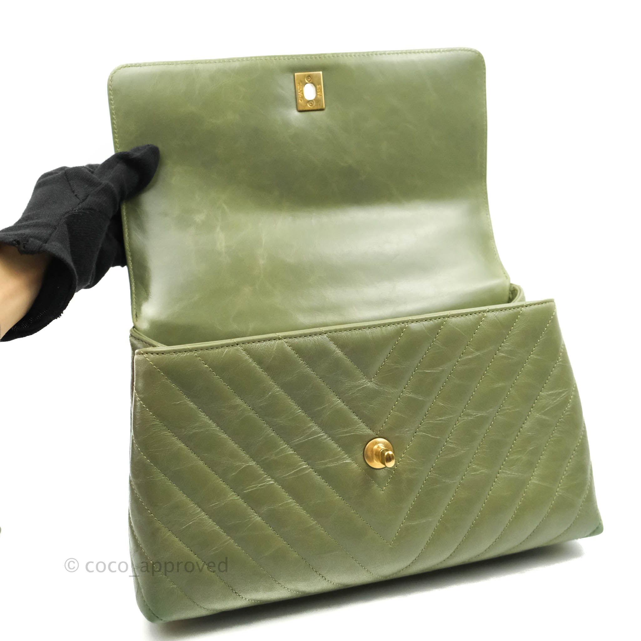 Chanel // Black Aged Calfskin Chevron Small Coco Lizard Handle Bag – VSP  Consignment