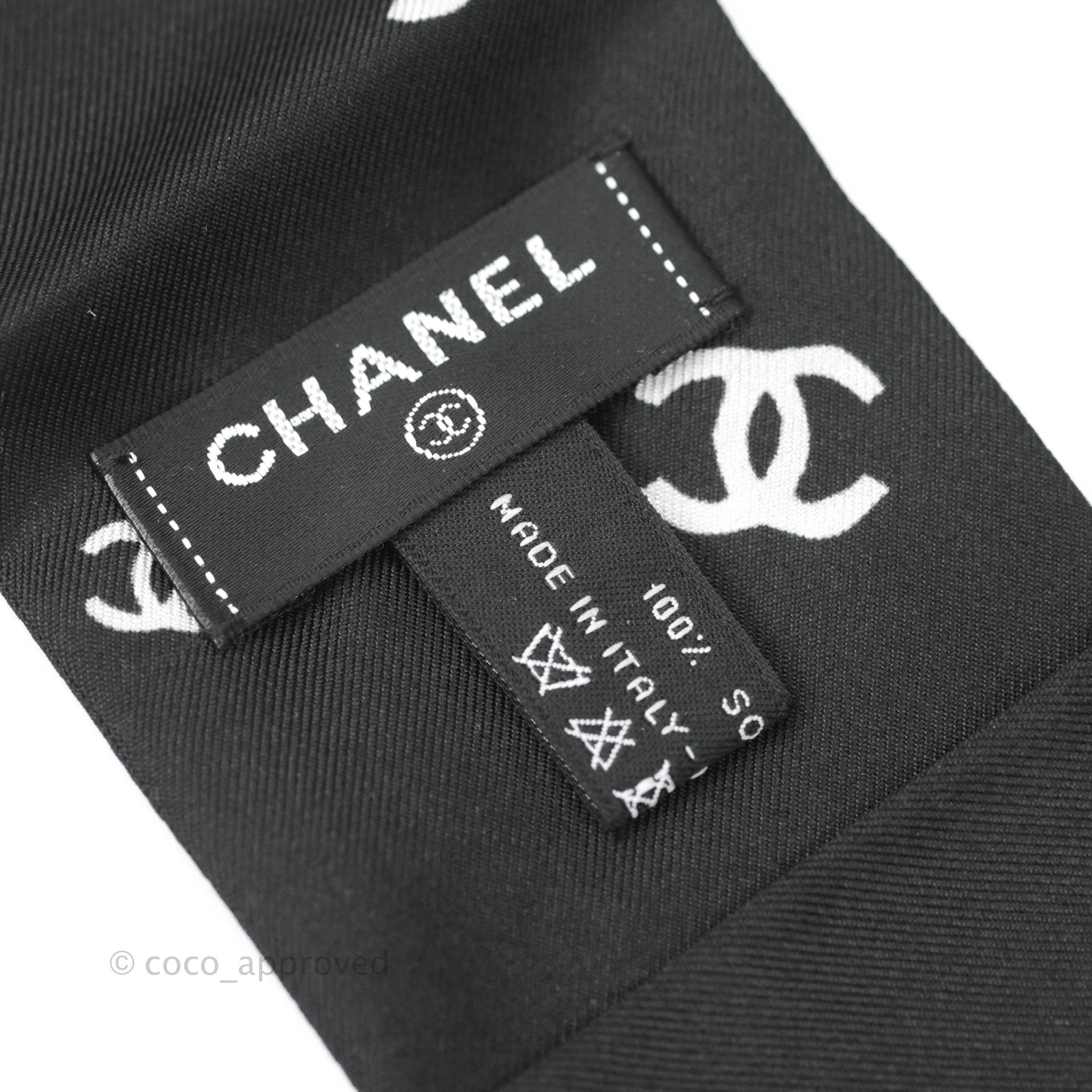 Chanel CC Pearl Print Silk Twilly Black – Coco Approved Studio